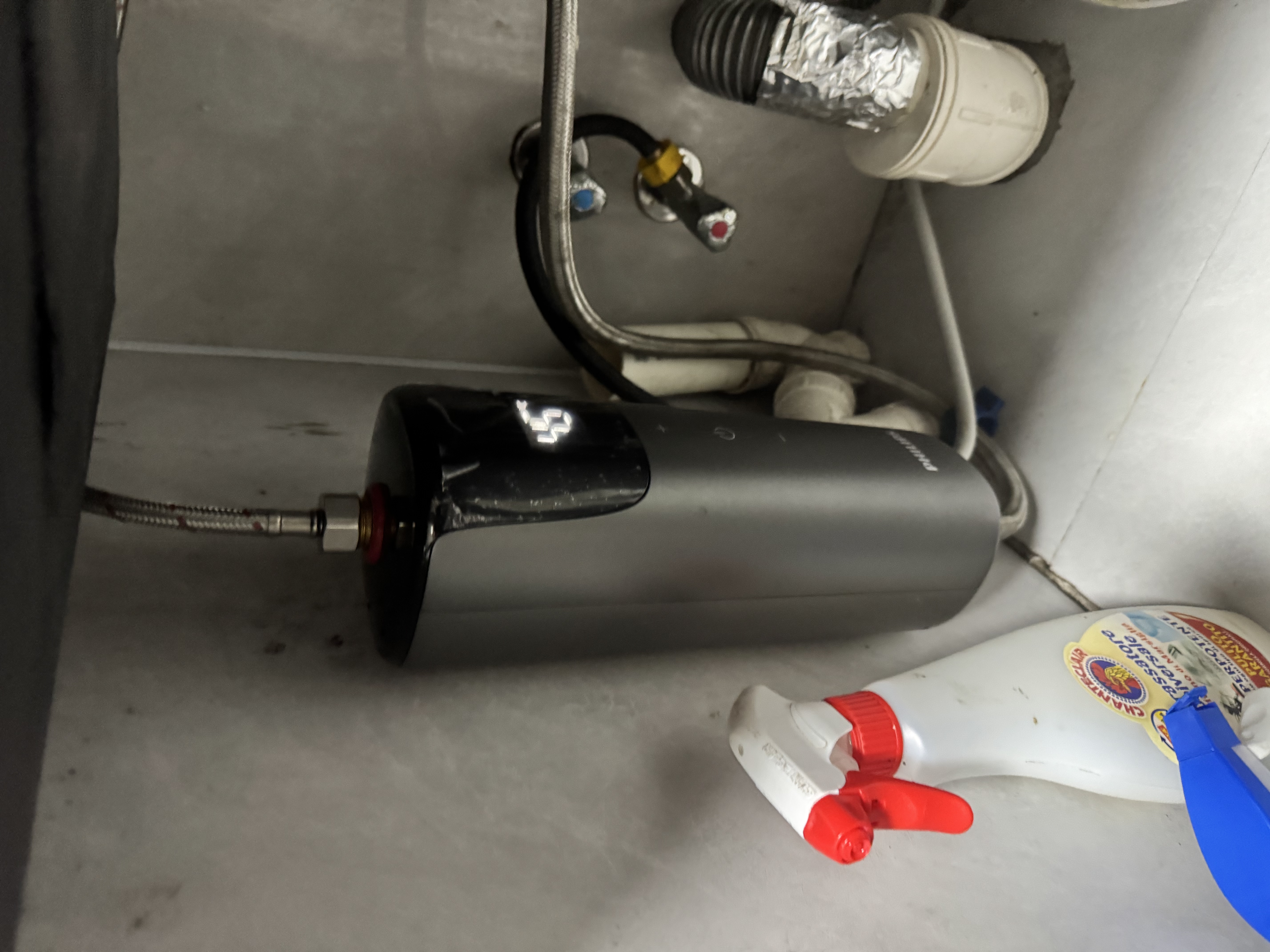 飞利浦（PHILIPS）即热式小厨宝电热水器 5500W智能无极变频即开即热 迷你竖式厨房热水宝 国家补贴15% AWH1065/93 实拍图