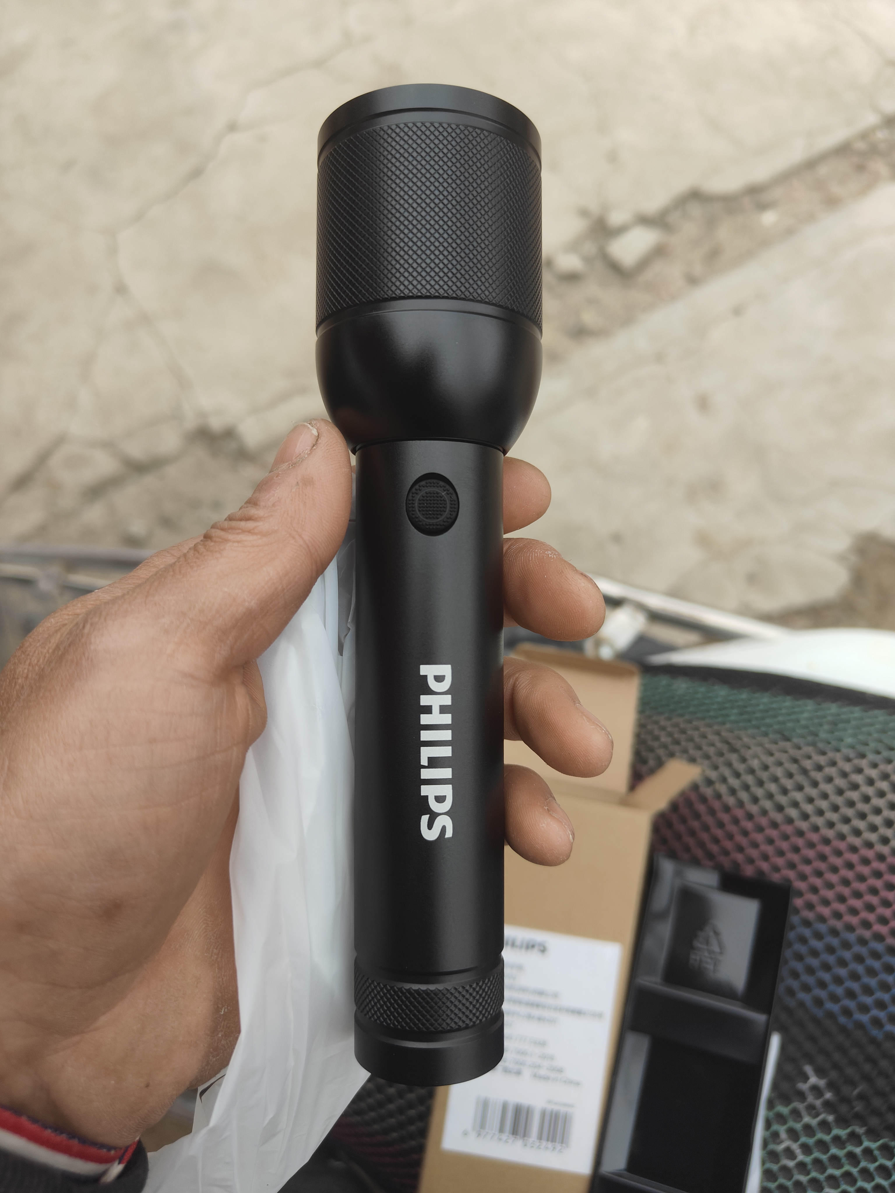 飞利浦（PHILIPS）【价保双11】手电筒强光远射超长续航露营灯超亮变焦充电便携应急 实拍图