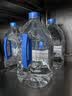 屈臣氏蒸馏水添加矿物质饮用水4.5L*4桶整箱大桶装水家庭装泡茶 实拍图