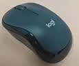 罗技（Logitech）M220 轻音鼠标 无线鼠标 办公鼠标 对称鼠标 带无线微型接收器 灰黑色 实拍图
