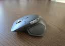 罗技（Logitech）Lift人体工学鼠标 垂直鼠标 小手鼠标 无线蓝牙鼠标 3台设备秒切换 带Logi Bolt接收器 粉色 实拍图