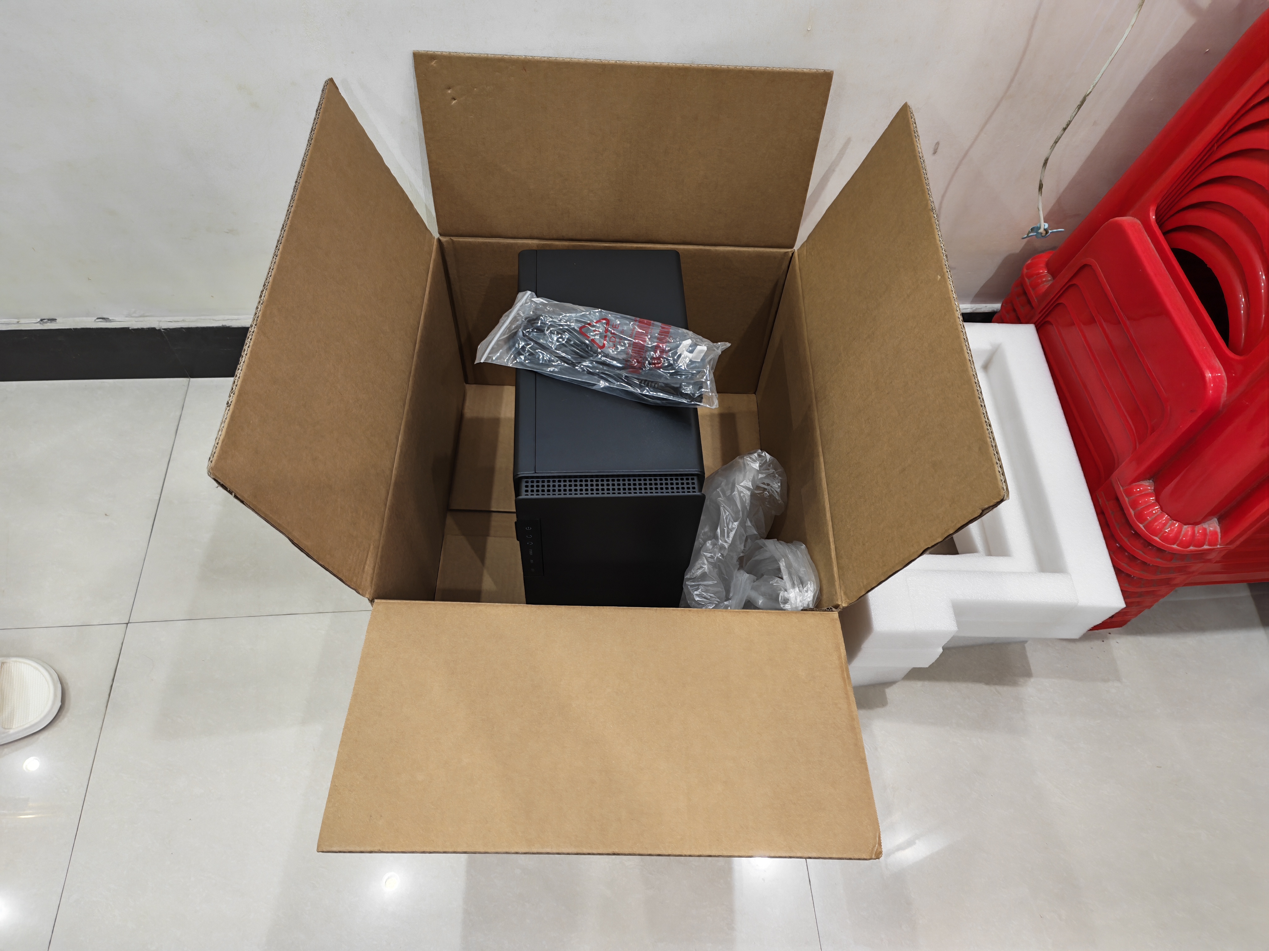 宏碁（acer）暗影骑士·崭电脑台式机办公商用主机（14代酷睿i5-14450HX 16G 1T SSD）24.5英寸 实拍图