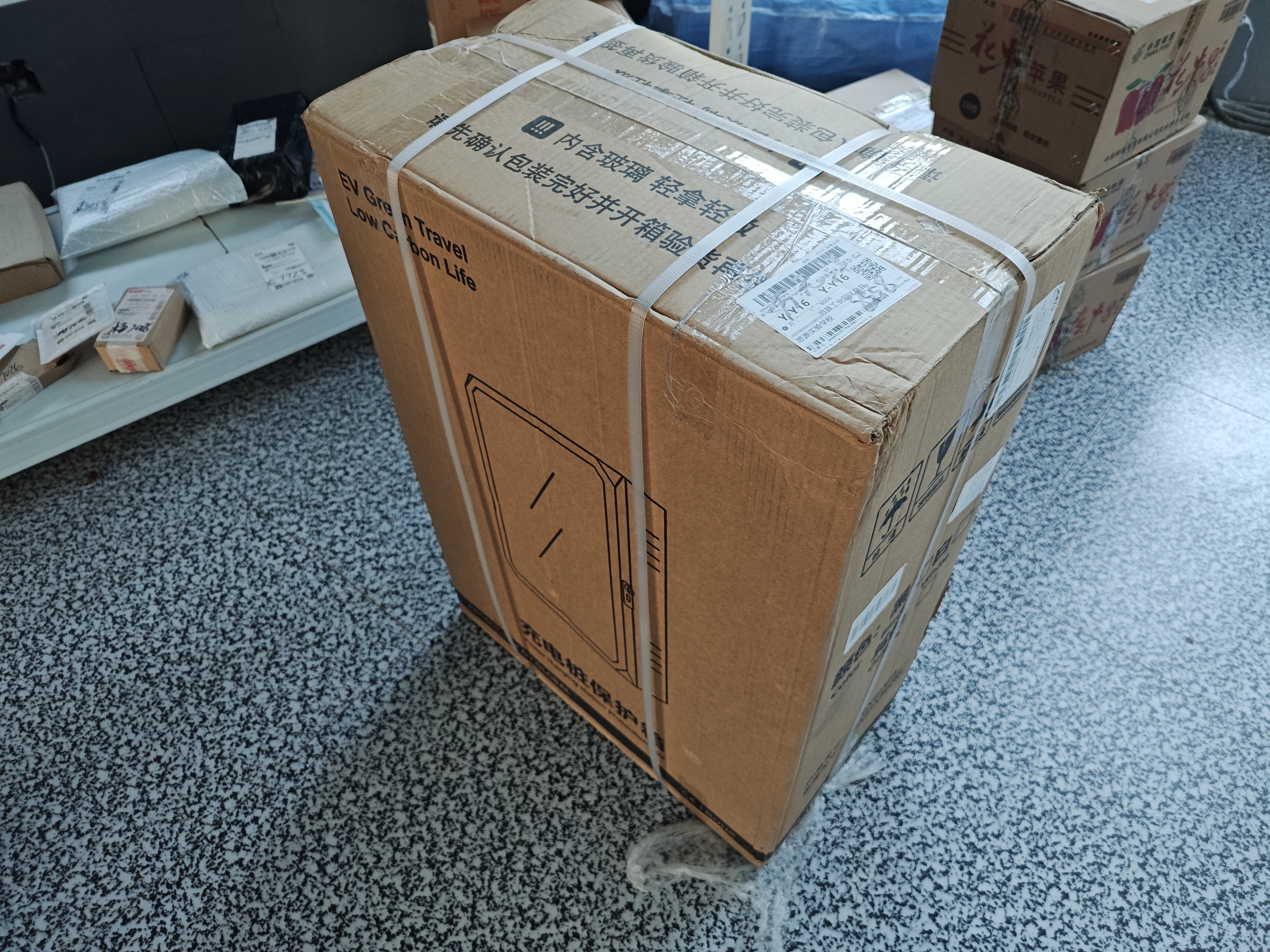 纽鲨防水防雨配电箱充电桩保护箱新能源汽车充电防护箱防水壁挂式充电箱   黑色豪华款钥匙锁500*700*250mm 实拍图