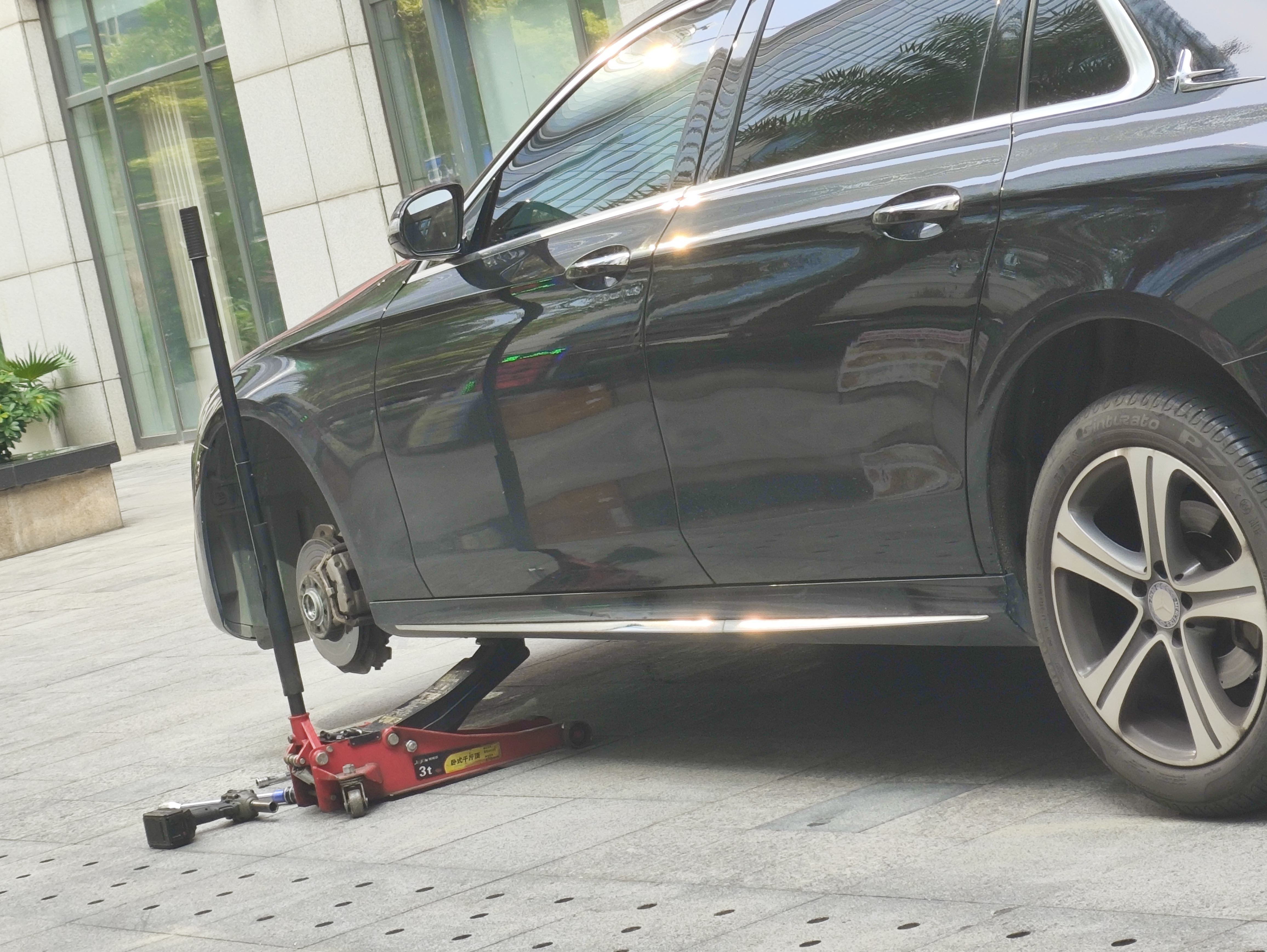 普利司通（Bridgestone）汽车轮胎245/45R18 100Y XL T005L RFT防爆胎原配宝马5系适配奔驰 实拍图