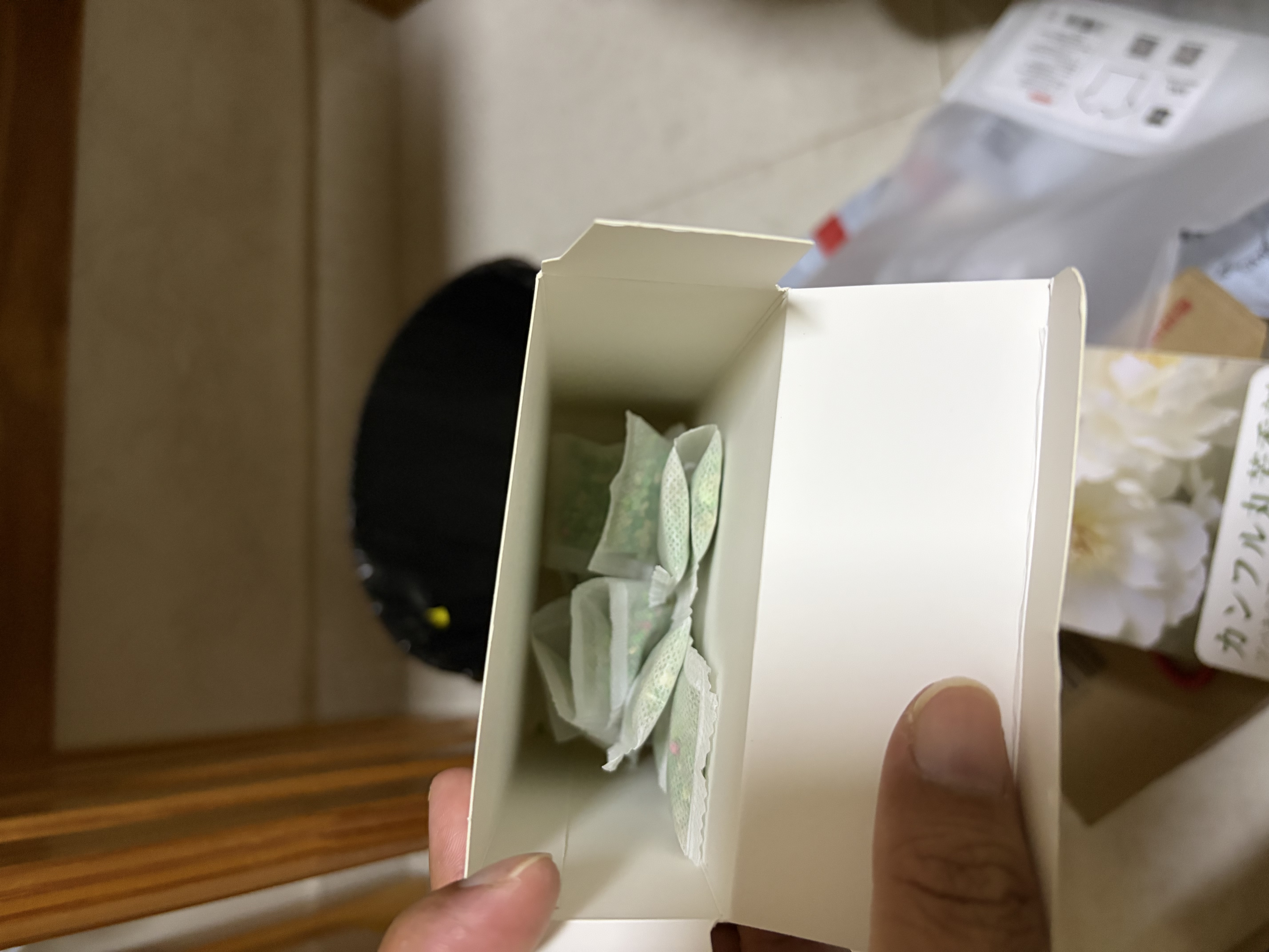 ZiBeak花香樟脑丸球衣柜香薰包防虫防霉防潮除味持久留香皮革汽车内饰 实拍图