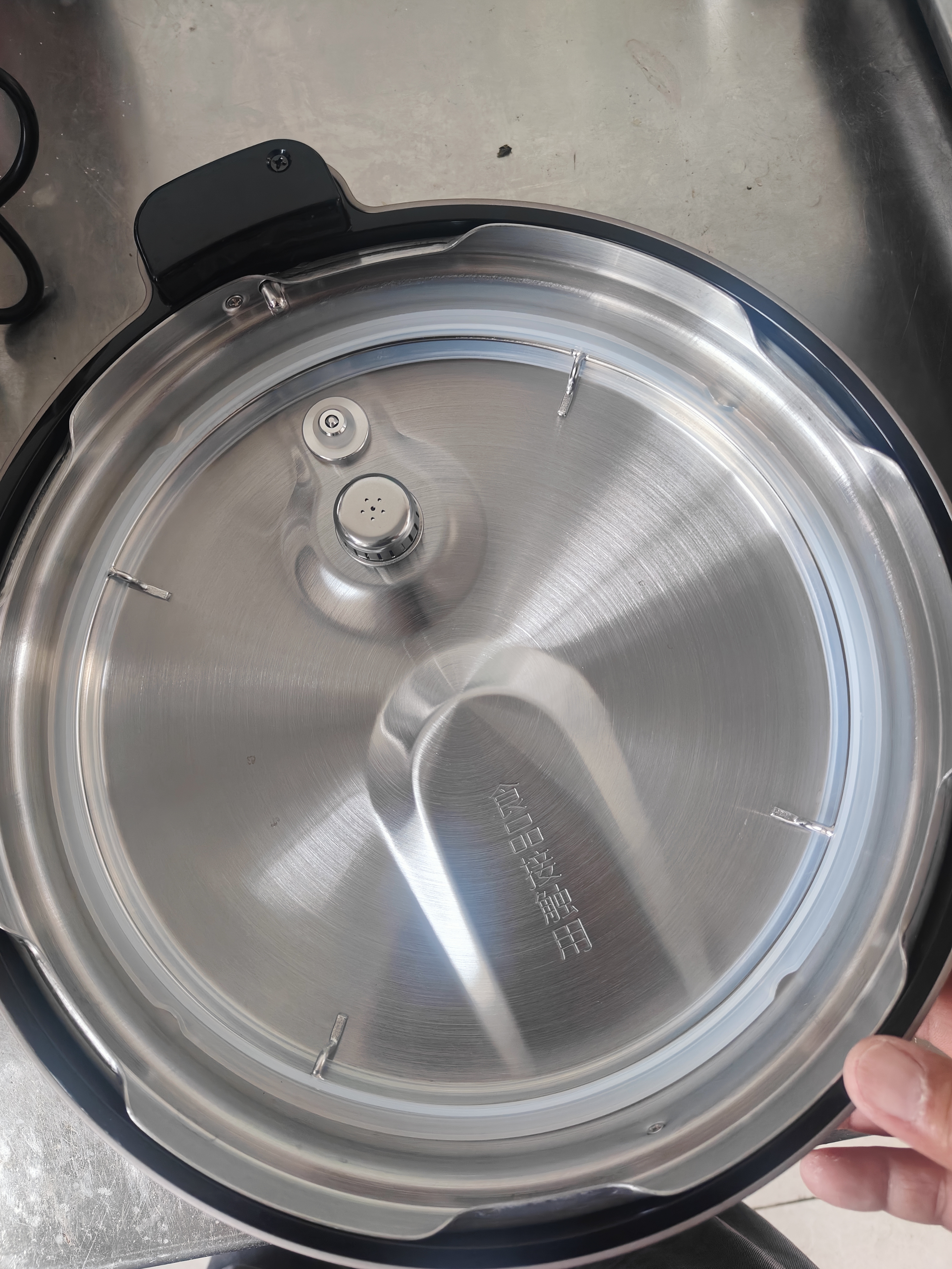 苏泊尔（SUPOR）电压力锅8L 智能大容量8-10人家用带蒸笼蒸煮炖焖 SY-80YC8001电饭煲高压锅 实拍图