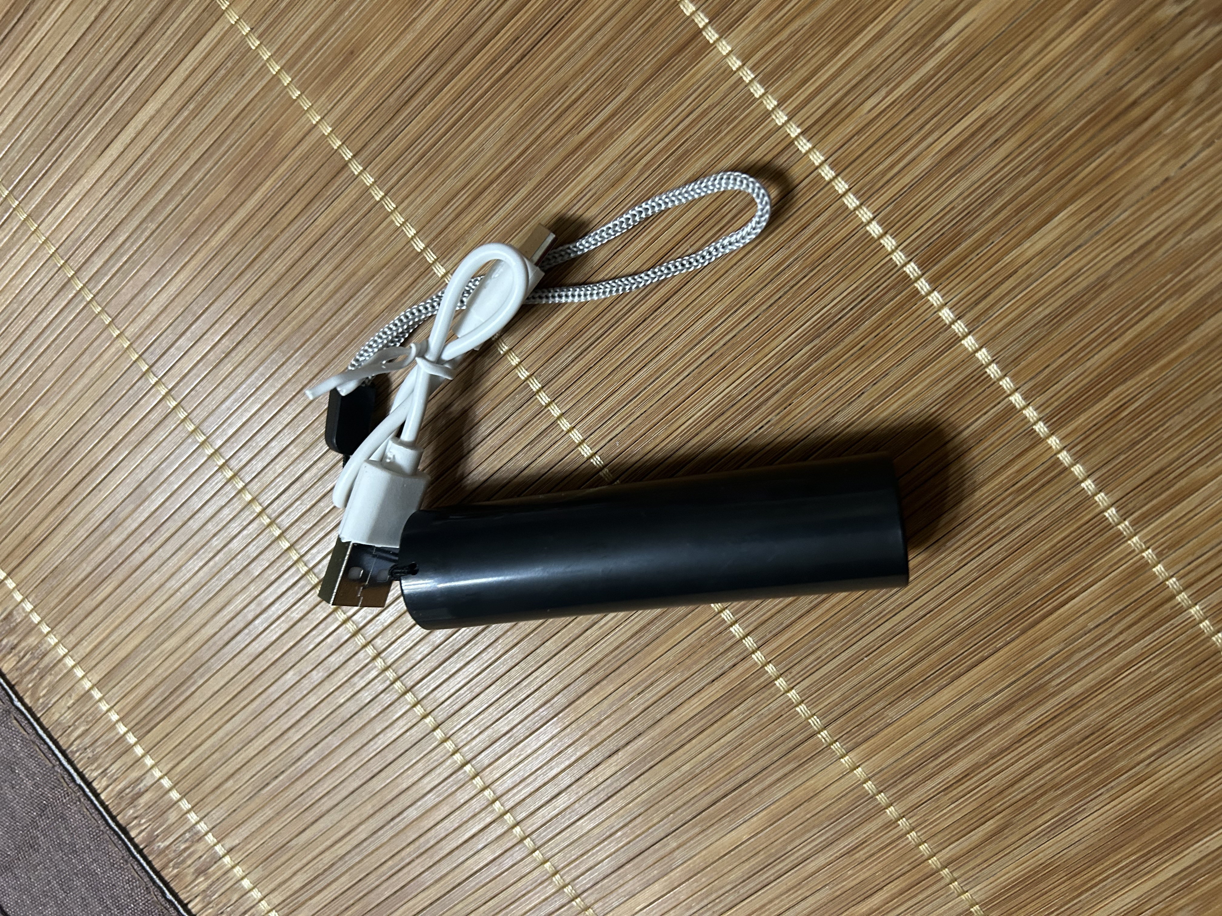 魔铁（MOTIE）紫光灯紫外线伍德氏灯猫廯灯UV固化玉石鉴定果蔬荧光剂检测笔烟酒板材防伪验钞手电激光笔 实拍图