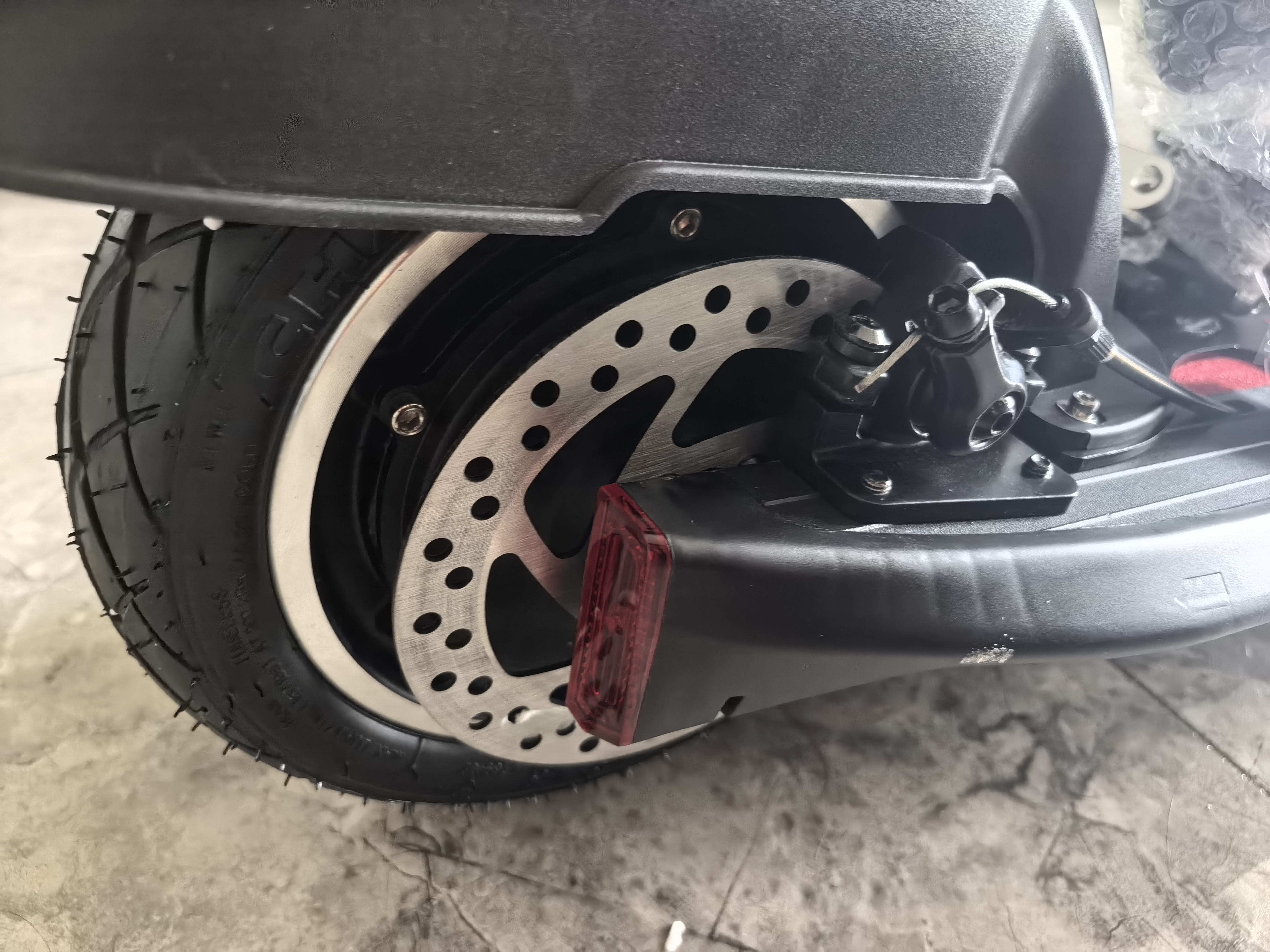 希洛普（SEALUP） 锂电池电动滑板车 便携可折叠电动车 代驾两轮代步车迷你电动车 36V黑/国家3C金宇星电机/朝阳防爆真空胎/约30km 实拍图