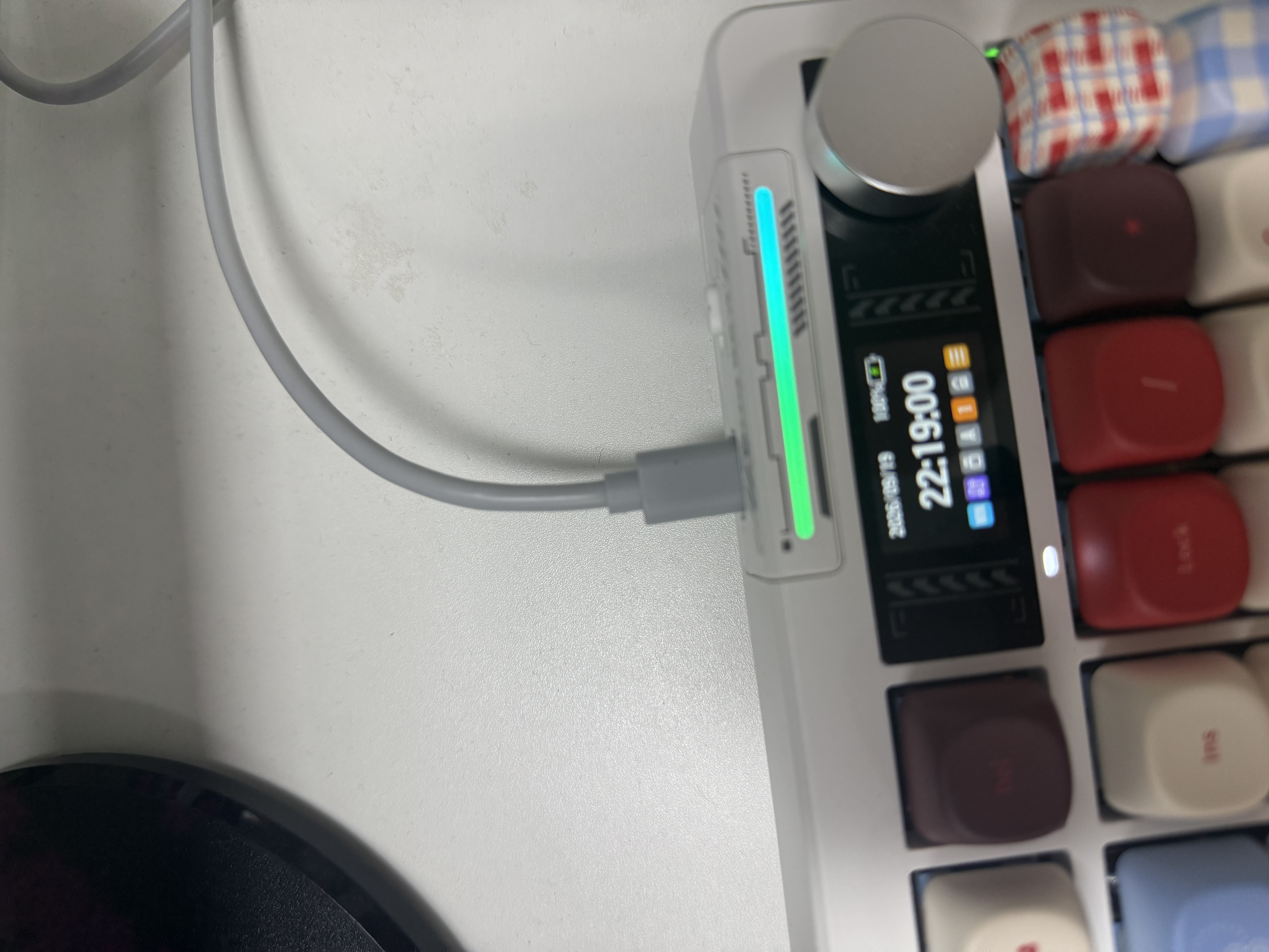 凌豹K98Pro机械键盘无线蓝牙客制化三模101键热插拔gasket结构RGB五层填充麻将音游戏电竞游戏笔记本用 K98Pro晴山蓝【凯华-蓝羽轴】10000mAh 实拍图