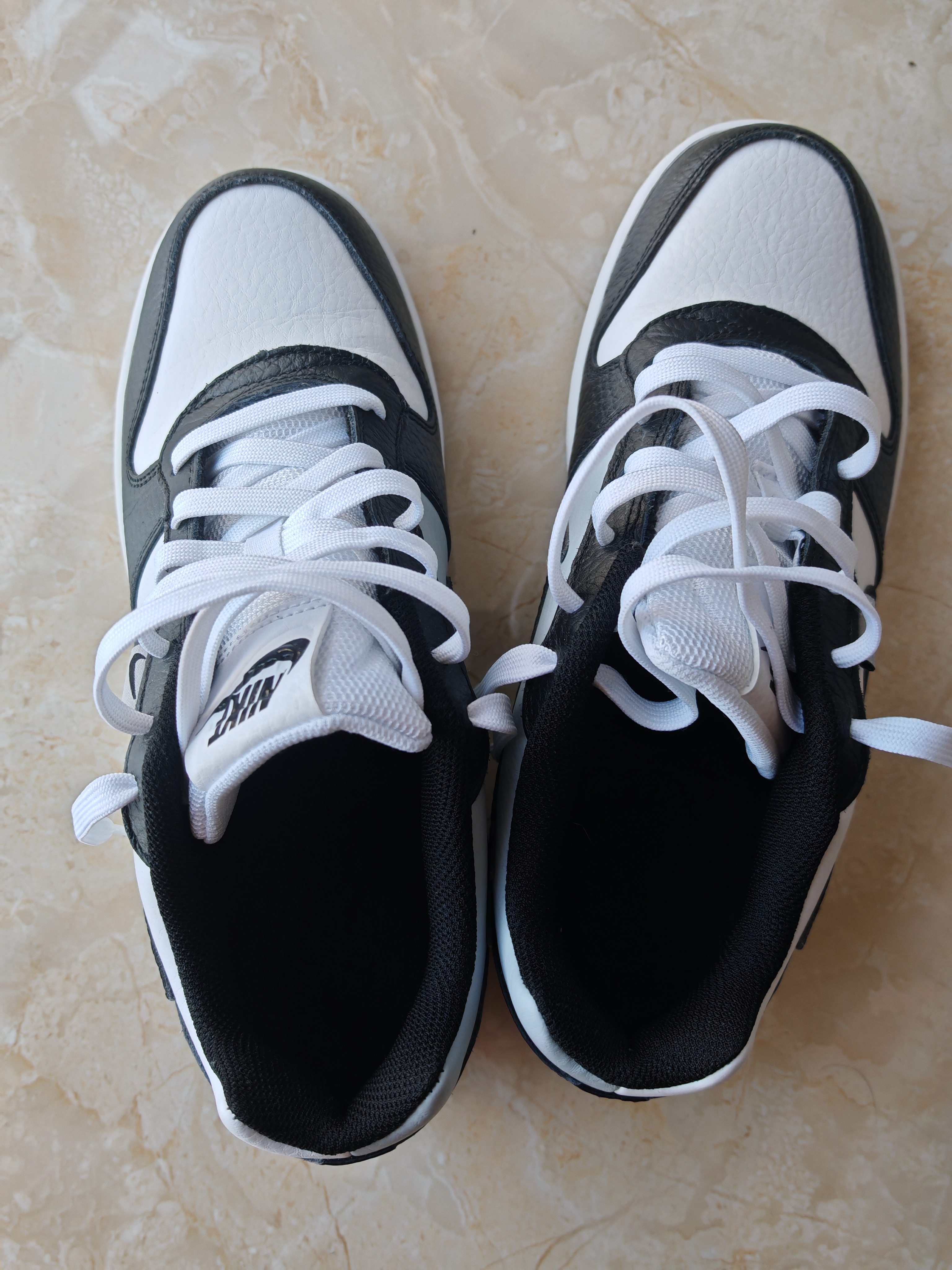 耐克NIKE运动休闲鞋男子板鞋减震EBERNON运动鞋AQ1774-102白黑41 实拍图