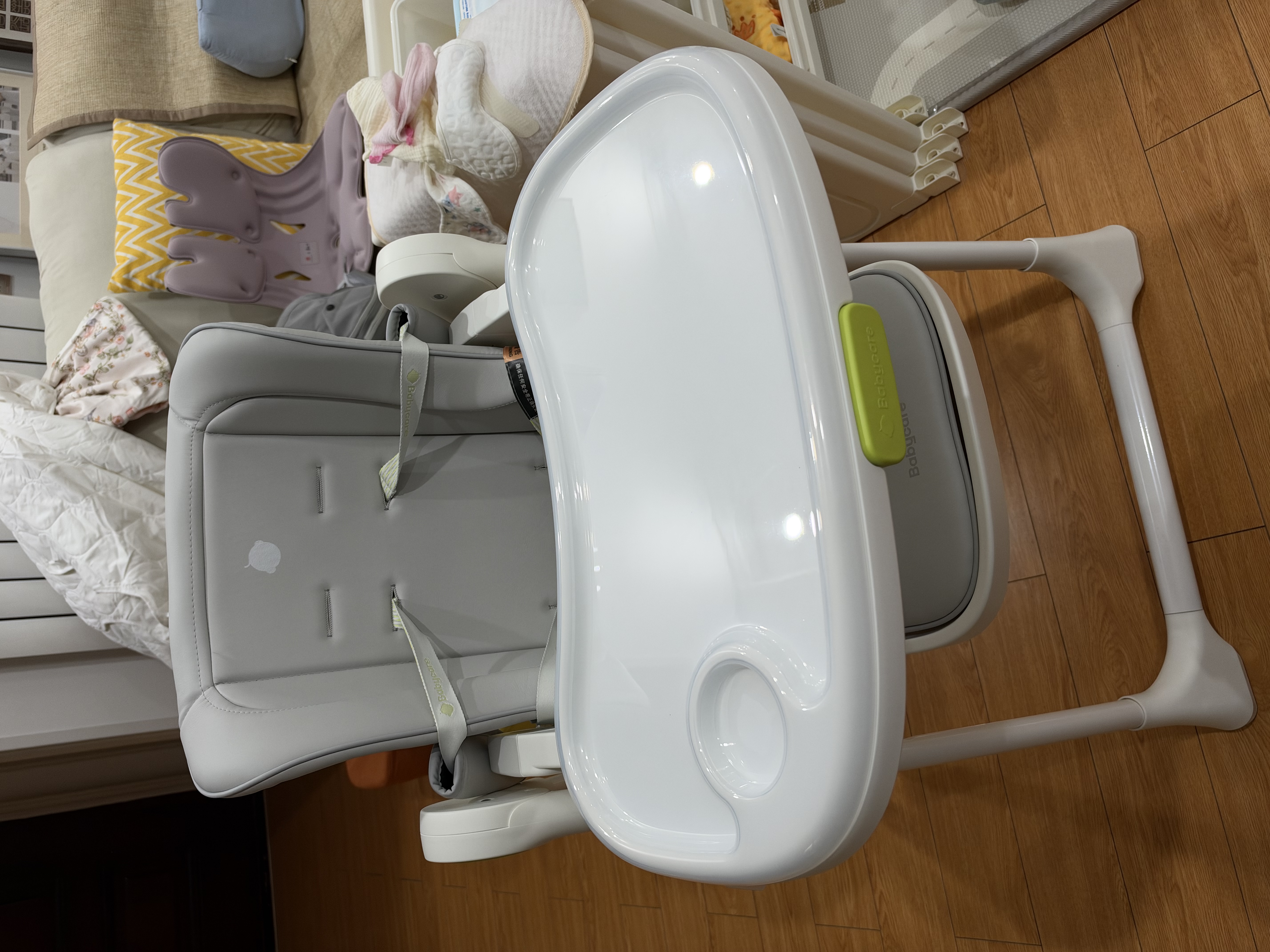 babycare宝宝餐椅6个月以上吃饭可折叠儿童座椅可移动婴儿成长椅 贝壳白 实拍图