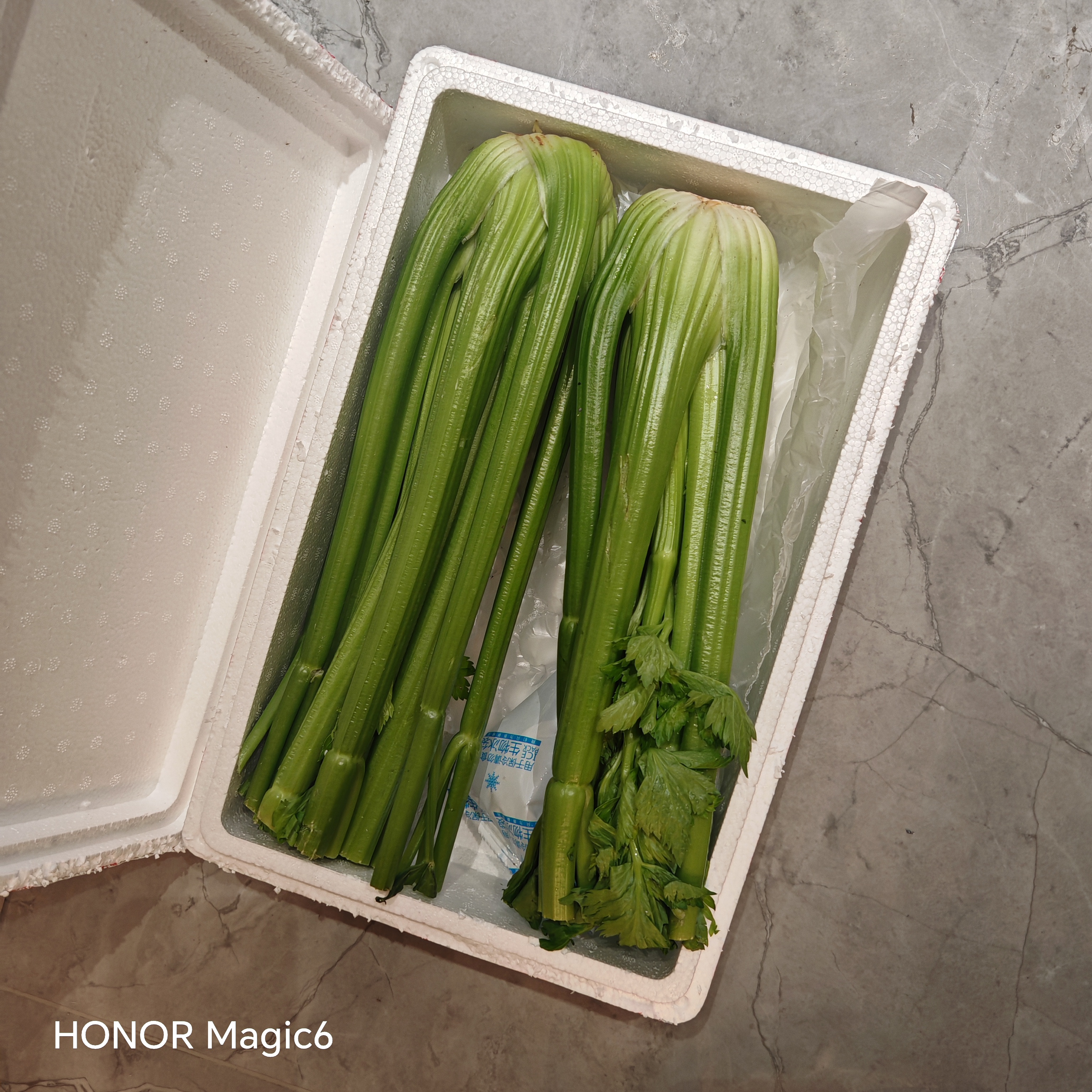 京鲜生山东新鲜大西芹净重4.5斤榨汁现挖芹菜鲜嫩蔬菜 去半叶源头直发 实拍图
