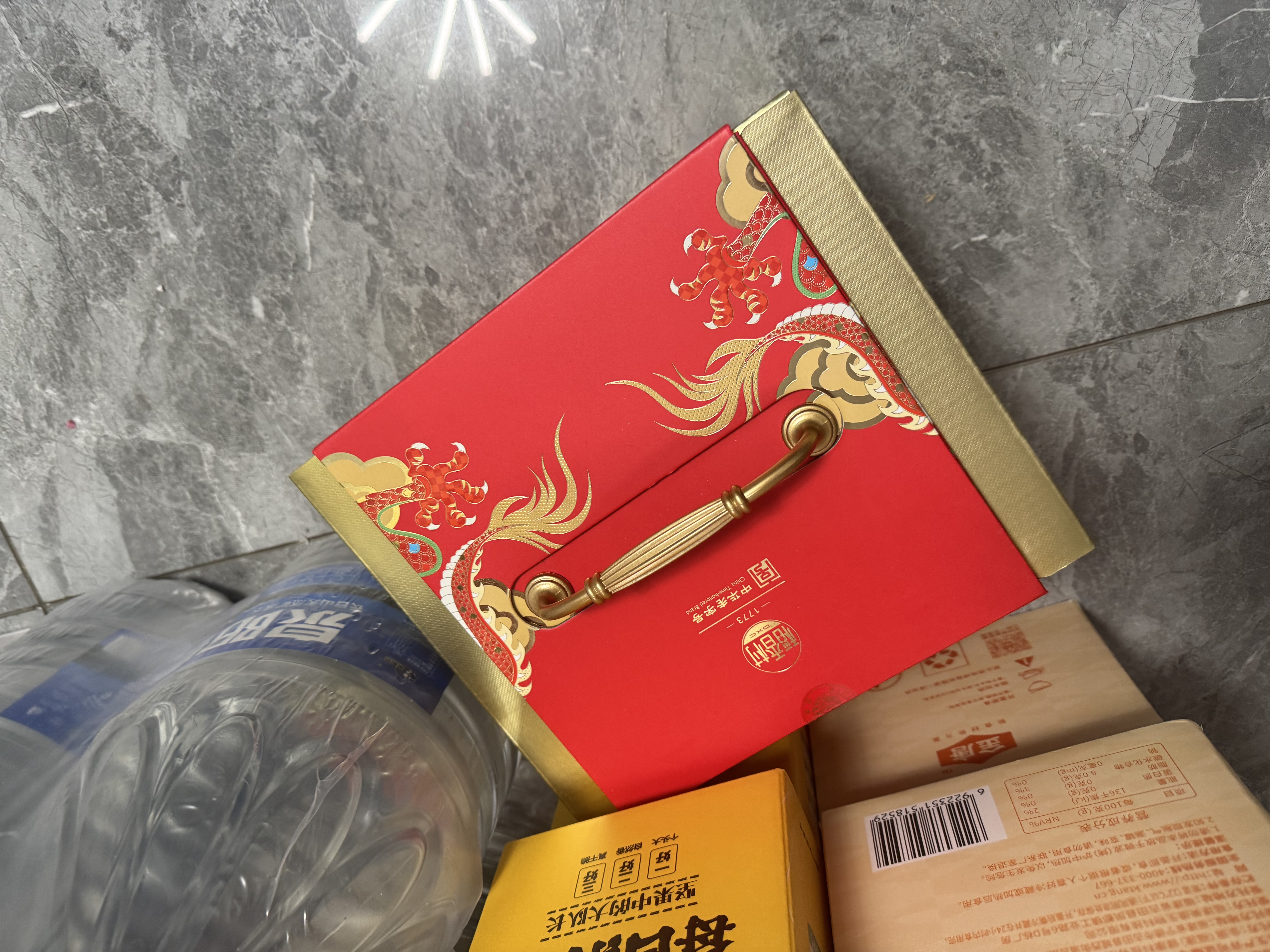稻香村月饼礼盒 中秋大礼包 蛋黄莲蓉上品迎月800g 实拍图
