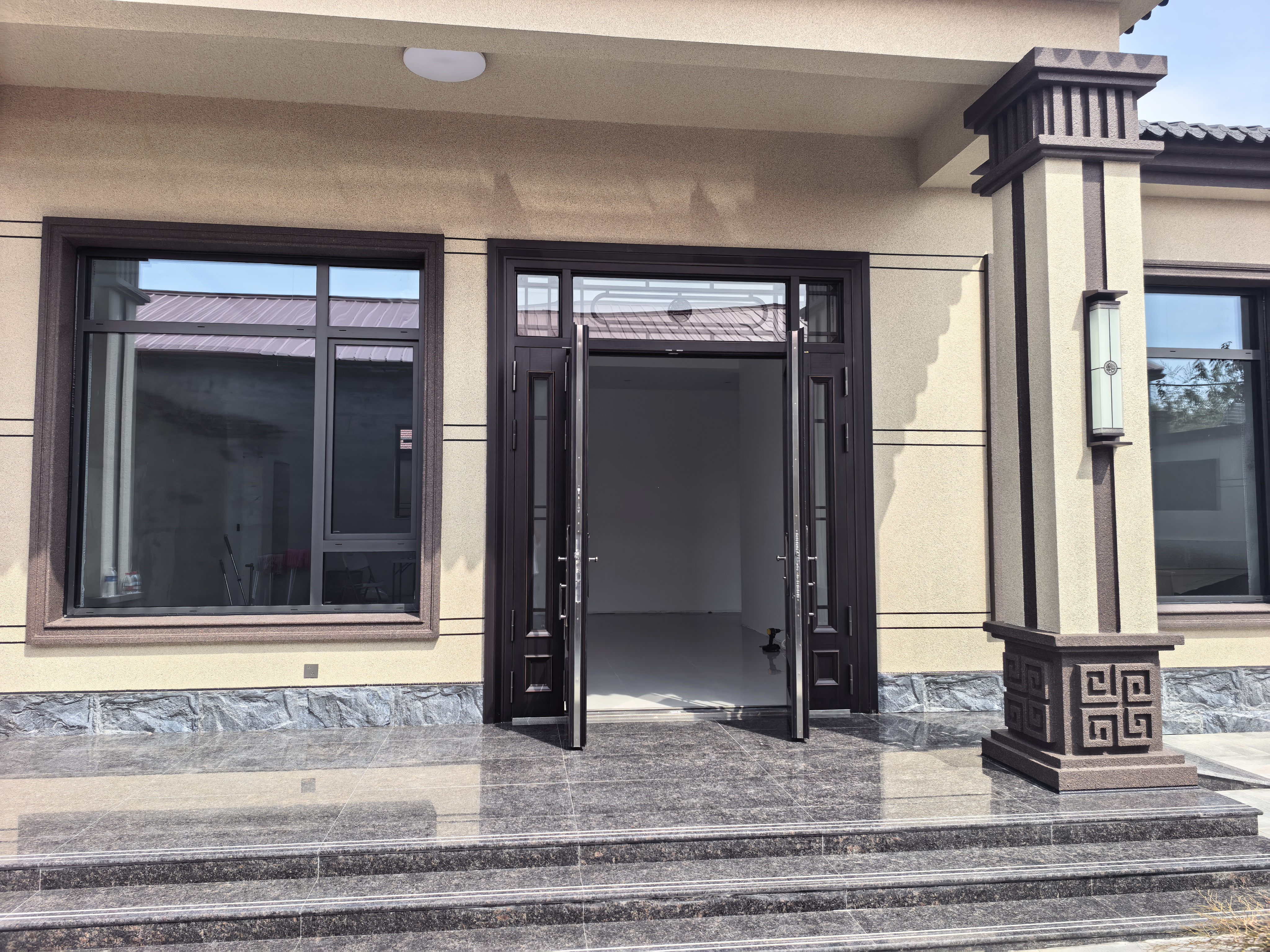 林爵新中式太阳能户外壁灯防水别墅庭院大门围墙灯室外长条壁灯接电款 太阳能【咖色百搭款】80CM 实拍图