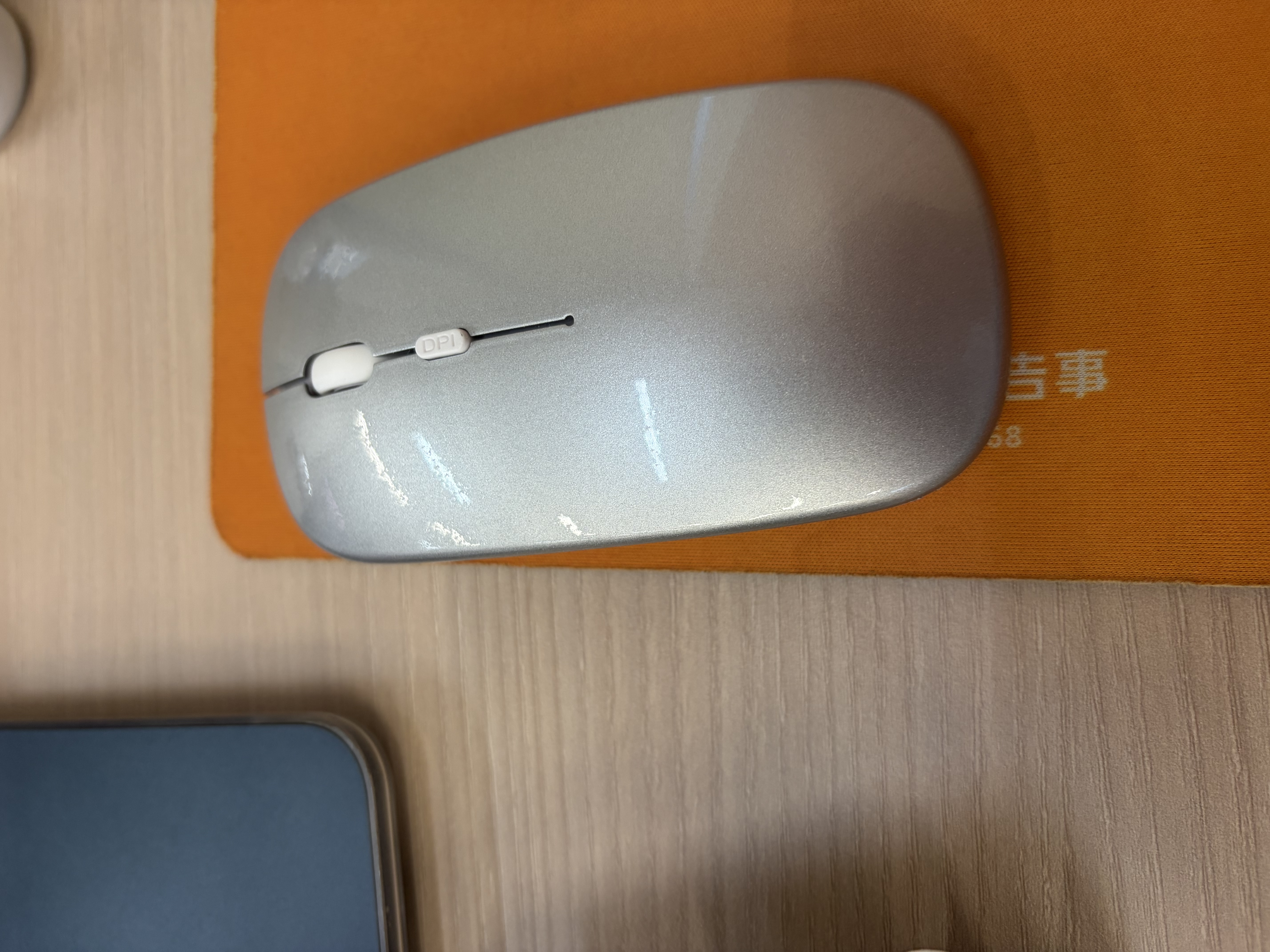 斯泰克【苹果笔记本专用】无线蓝牙鼠标可充电轻音双模便携笔记本适用于苹果ipad平板电脑台式办公Type-c 实拍图