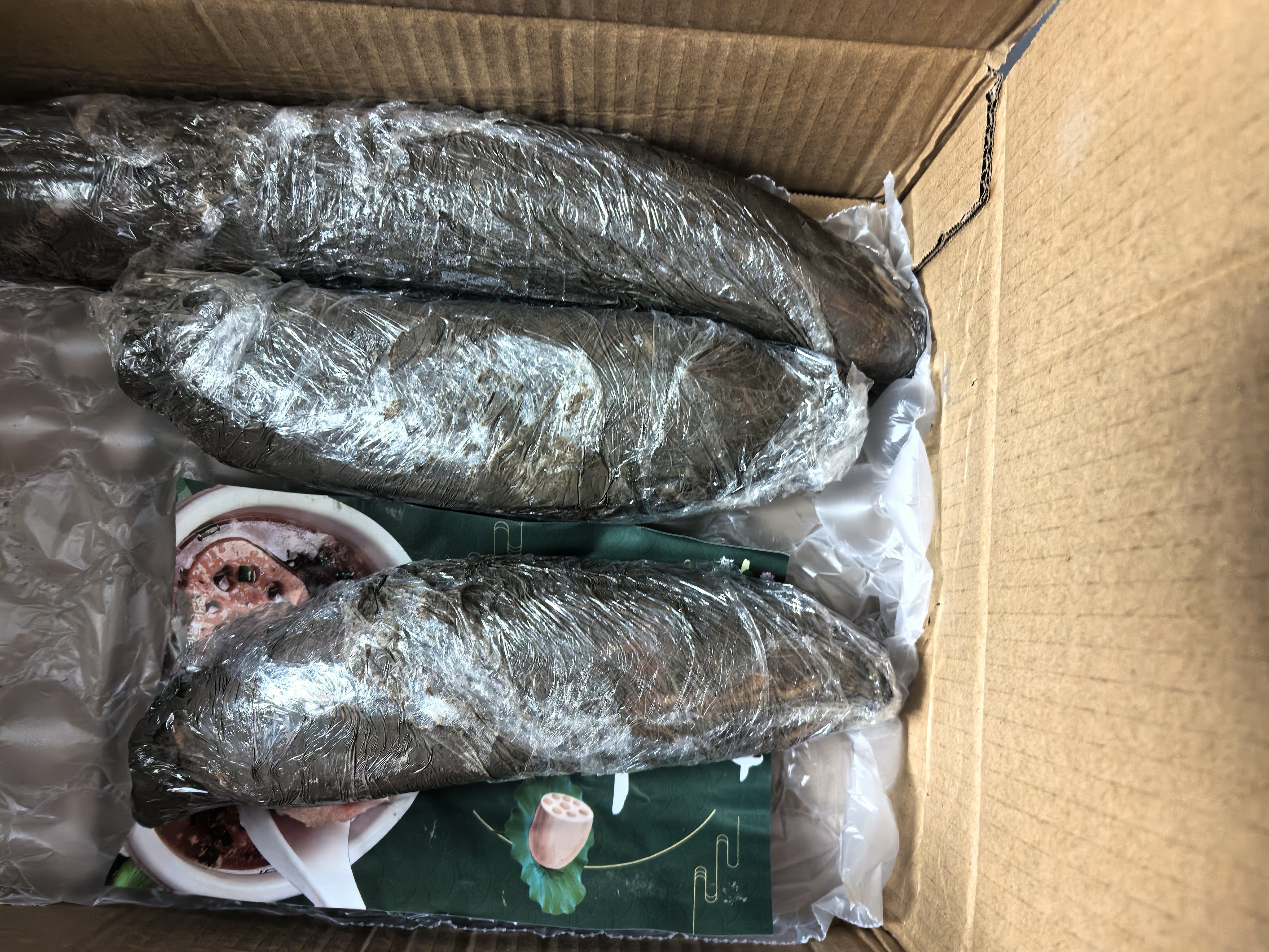 藕荷泥（OUHENI）正宗洪湖粉藕新鲜莲藕湖北特产现挖九孔藕煲汤湖藕粉糯莲藕蔬菜 洪湖粉藕5斤 现挖带泥（顺丰/京东快递） 实拍图