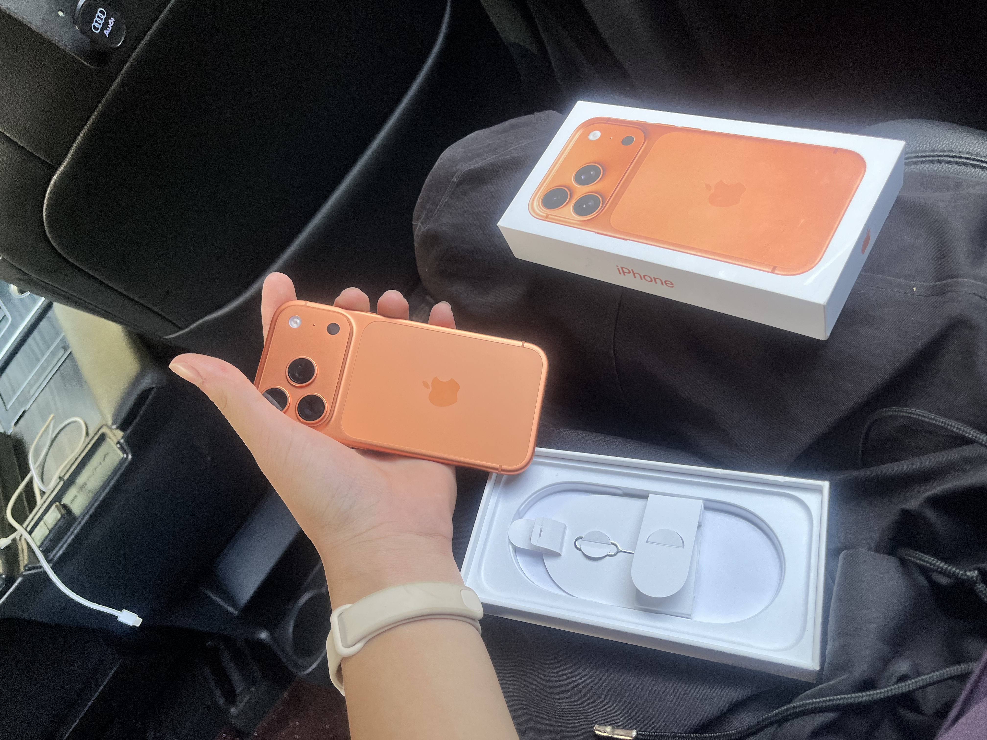 Apple/苹果【政府补贴限时限量】/iPhone 17 Pro 256GB 星宇橙色 移动联通电信5G 双卡双待手机送家人送朋友 实拍图