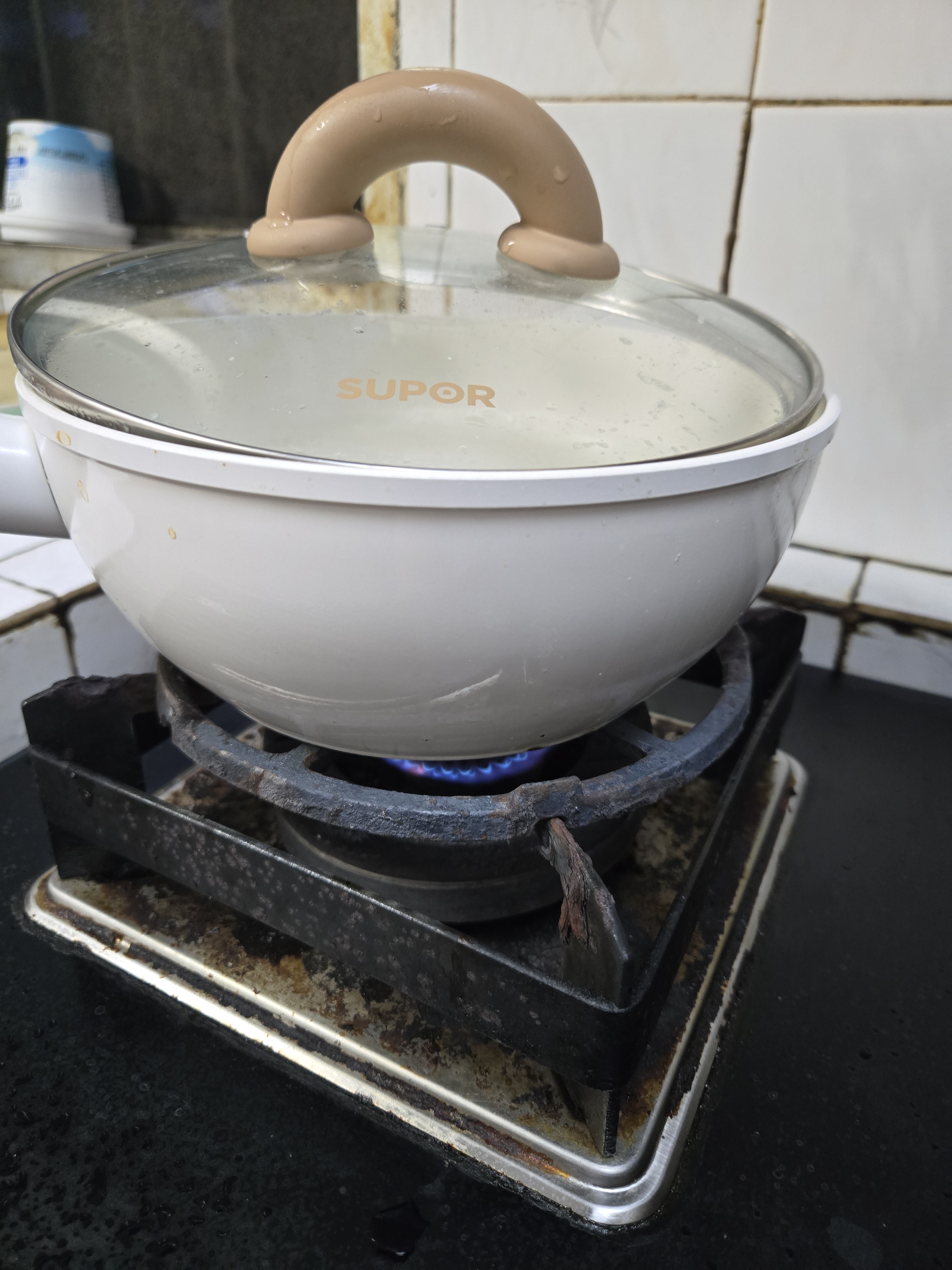 苏泊尔（SUPOR）奶锅不粘锅平底辅食锅煎煮热奶炒菜小炒锅汤锅多合一钛陶瓷锅20cm 实拍图