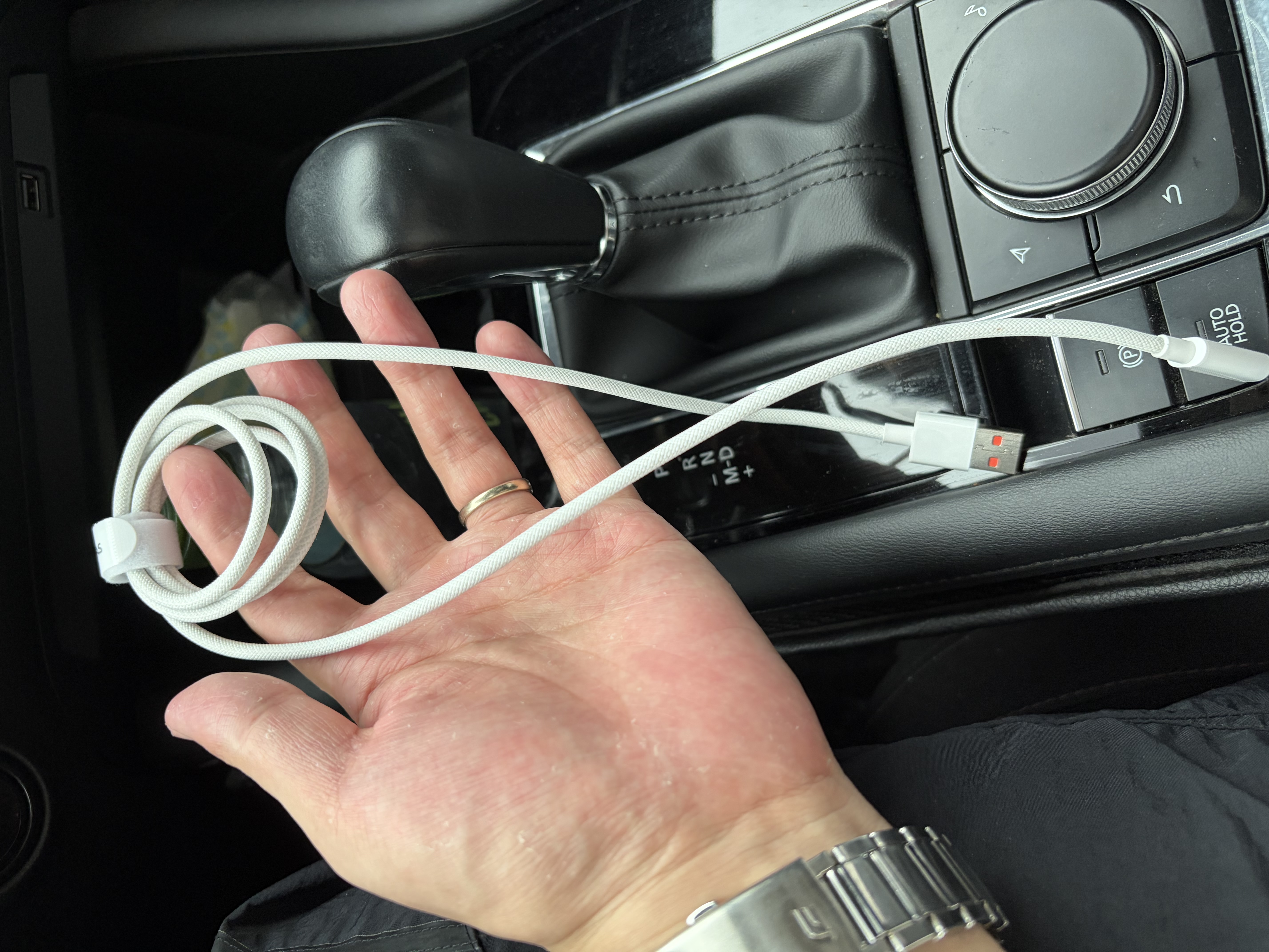 图拉斯【车载Carplay】苹果18充电线usb转type-c快充数据线车载Carplay投屏苹果16数据线 iphone17promax 【1.2米白色】USB转C｜15-17车载数据传输 车载ca 实拍图