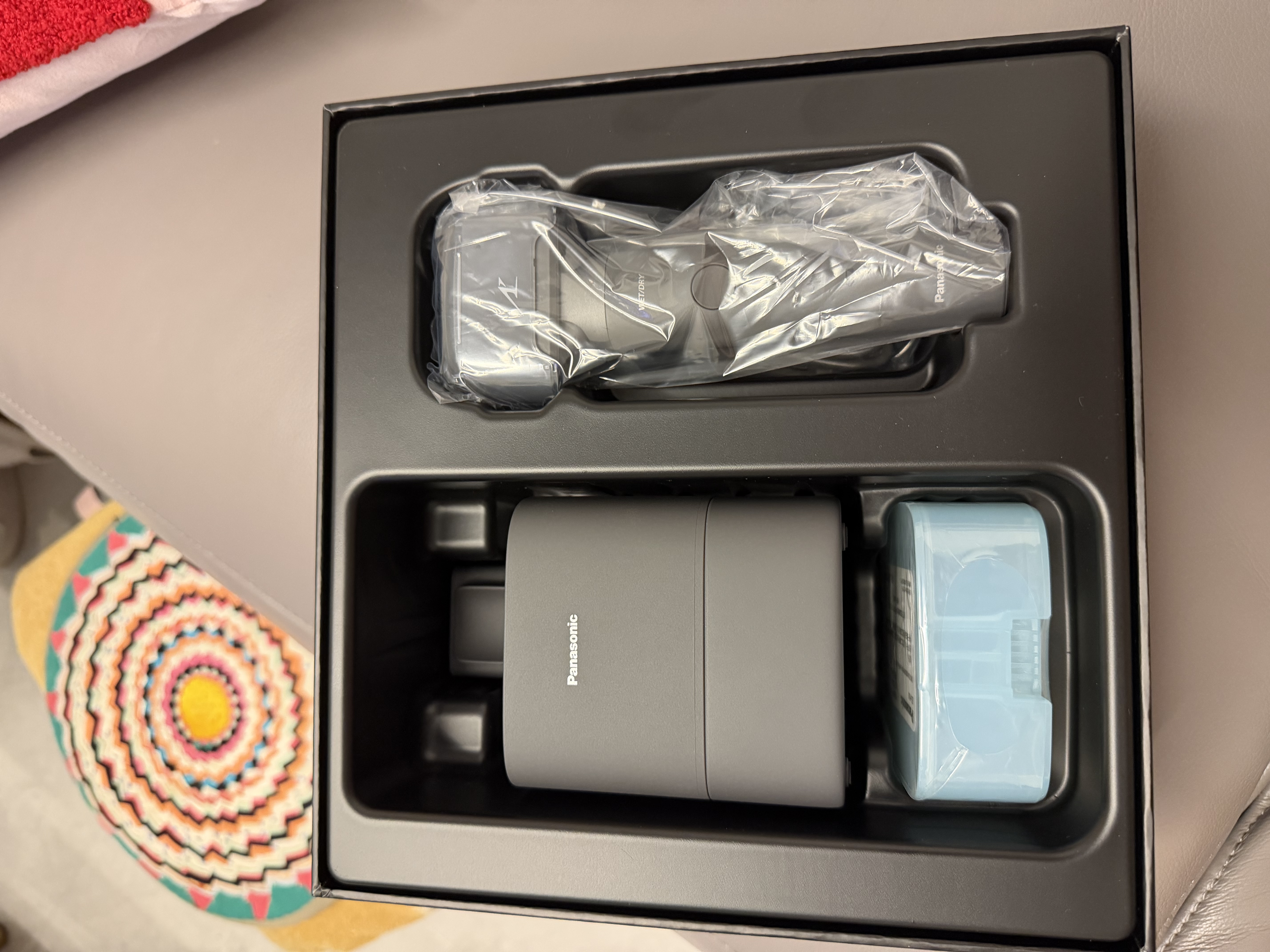 松下（Panasonic）【中秋节礼品】全新小锤子清洁中心电动剃须刀往复式顺滑双滚轮亲肤便携款刮胡刀生日礼物LM3G灰 实拍图
