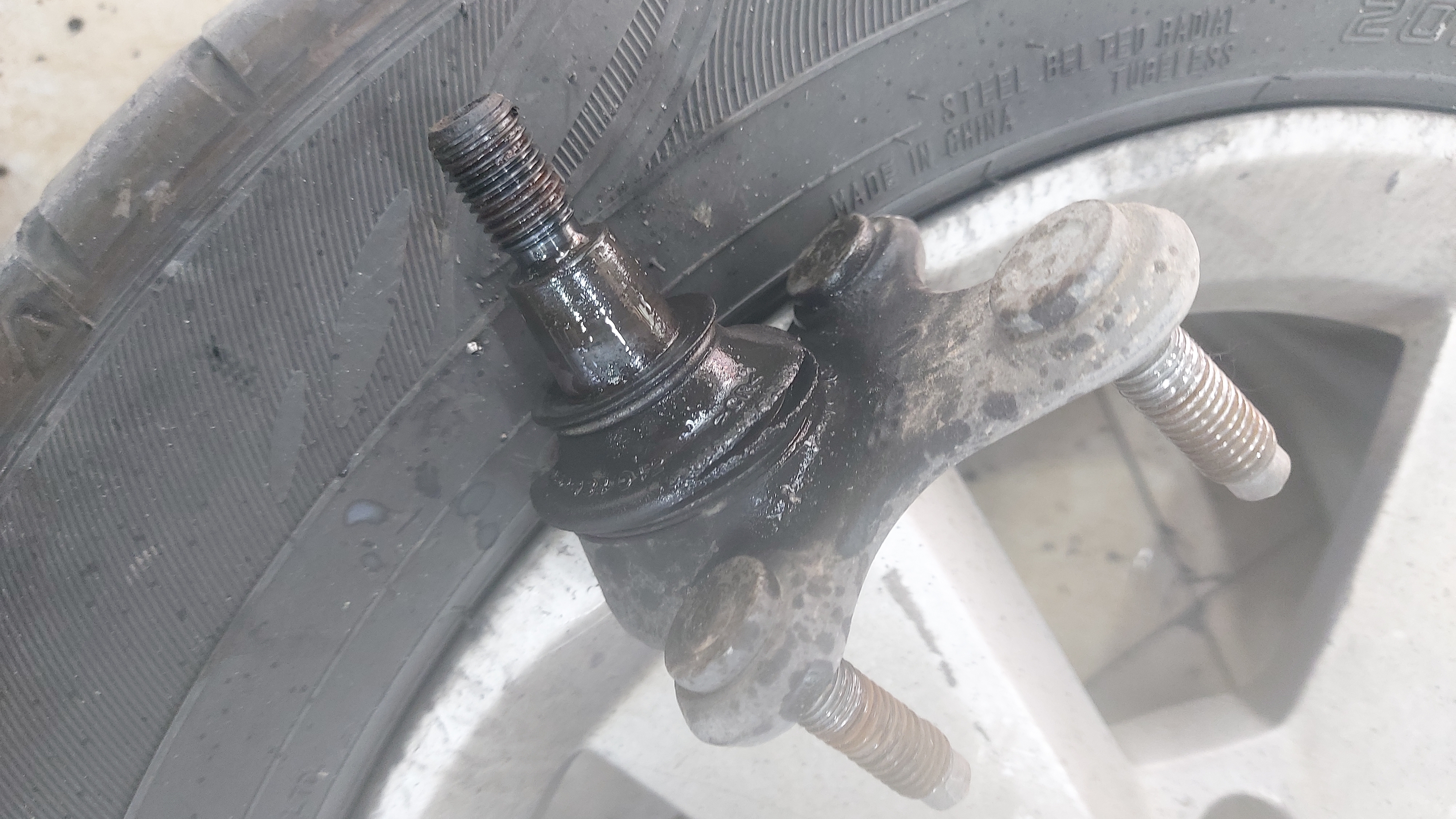舍弗勒E818019410前平衡杆球头大众CC途观明锐帕萨特途安速腾高尔夫速派 实拍图