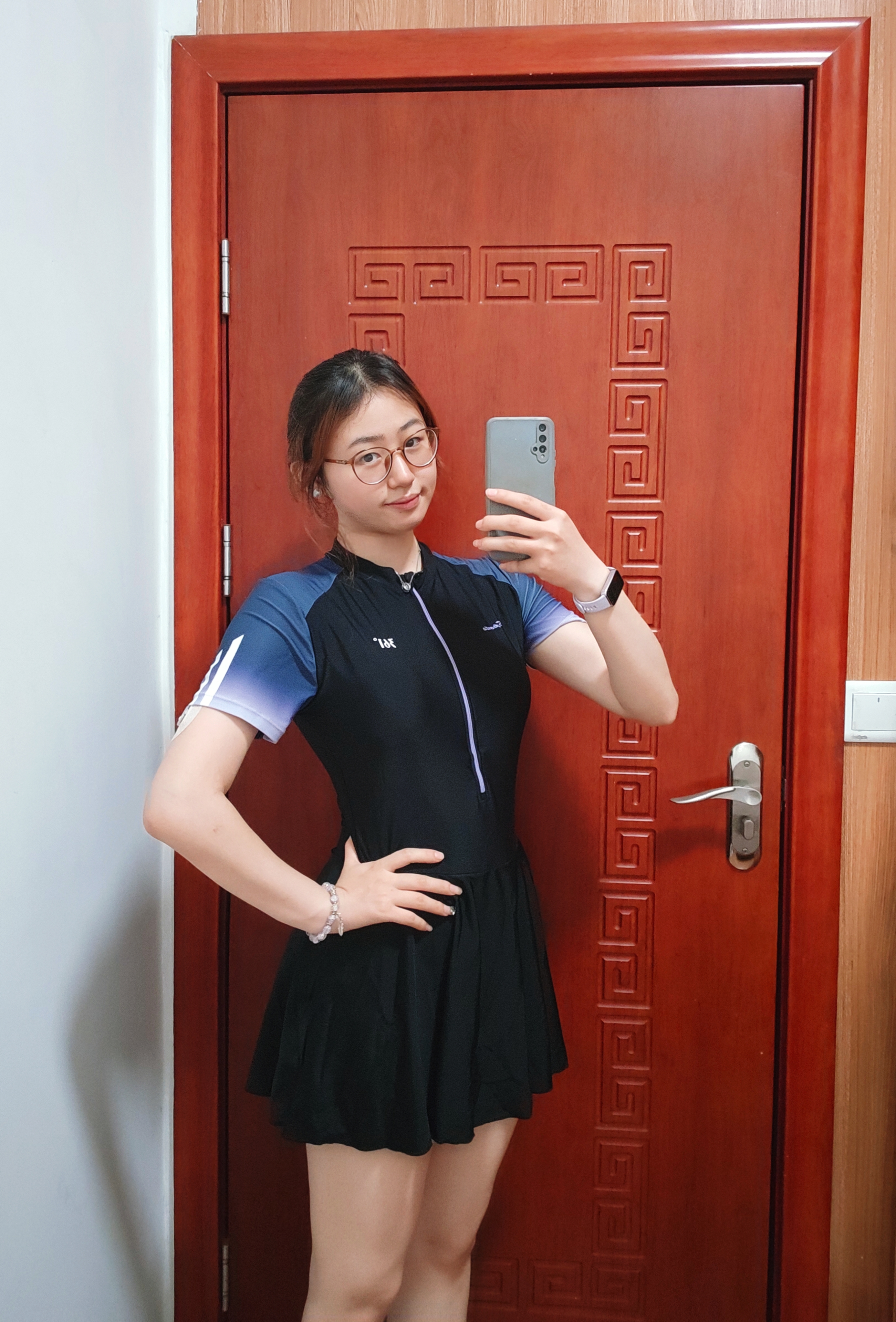 361°泳衣女士连体保守裙式26新款海边沙滩度假遮肚显瘦高级感游泳衣 实拍图