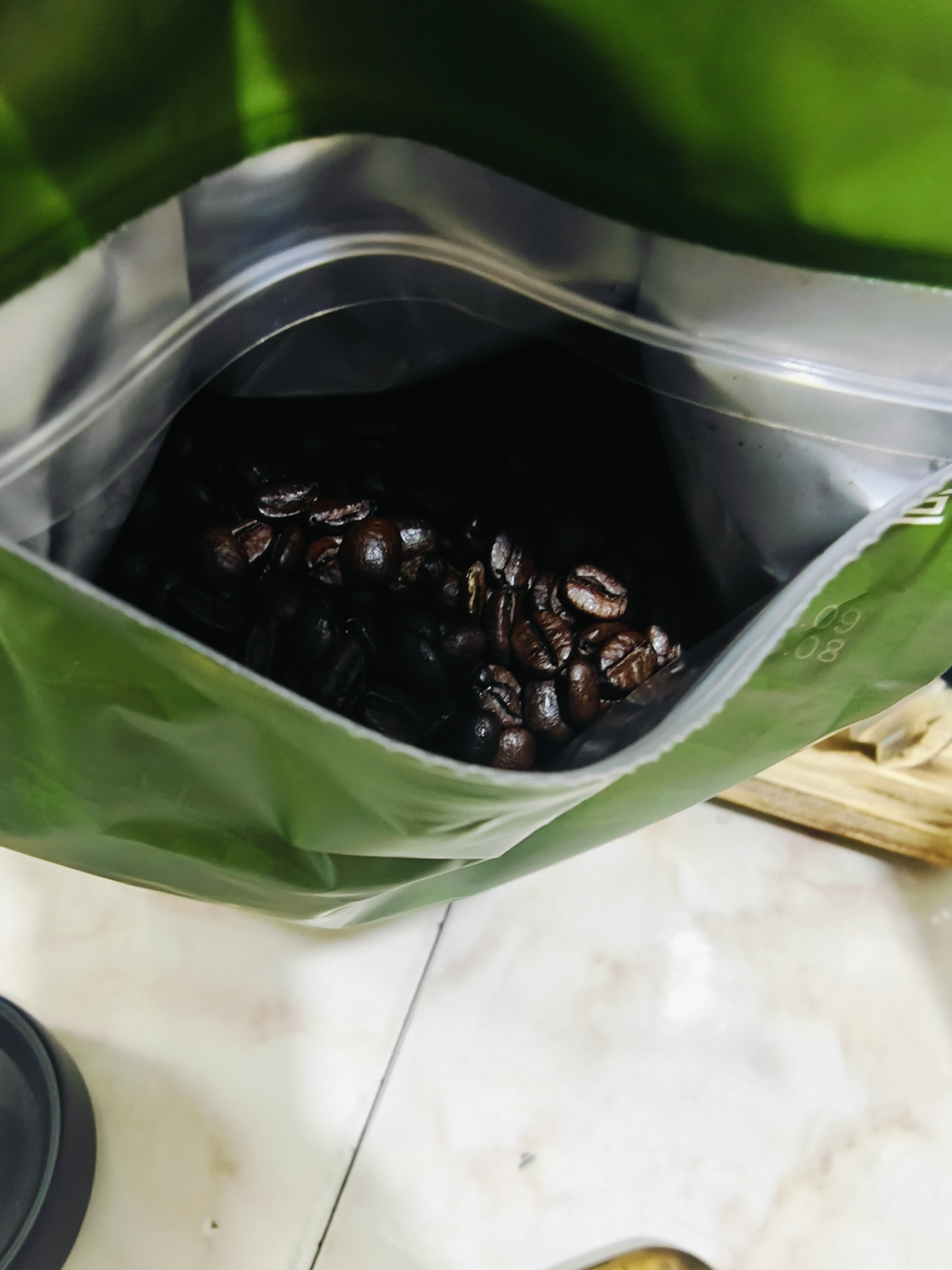 京东京造 意式咖啡豆1kg 100%阿拉比卡油脂浓郁低酸拿铁深烘手冲 实拍图