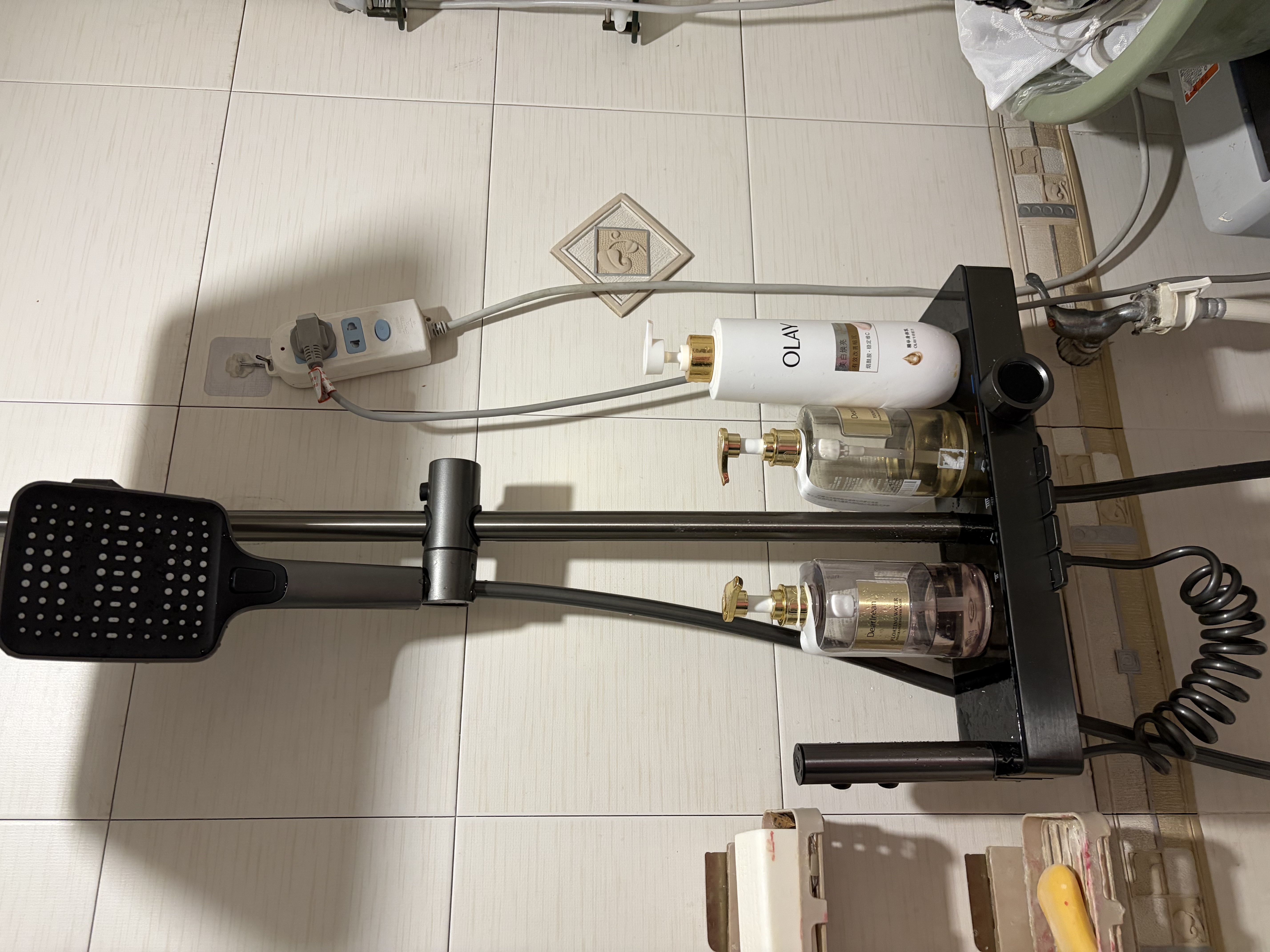 TOSO淋浴花洒套装钢琴按键恒温增压喷头家用浴室卫生间手持淋雨器 【YF1-6001】枪灰色-四档数显冷热款 花洒套装 实拍图