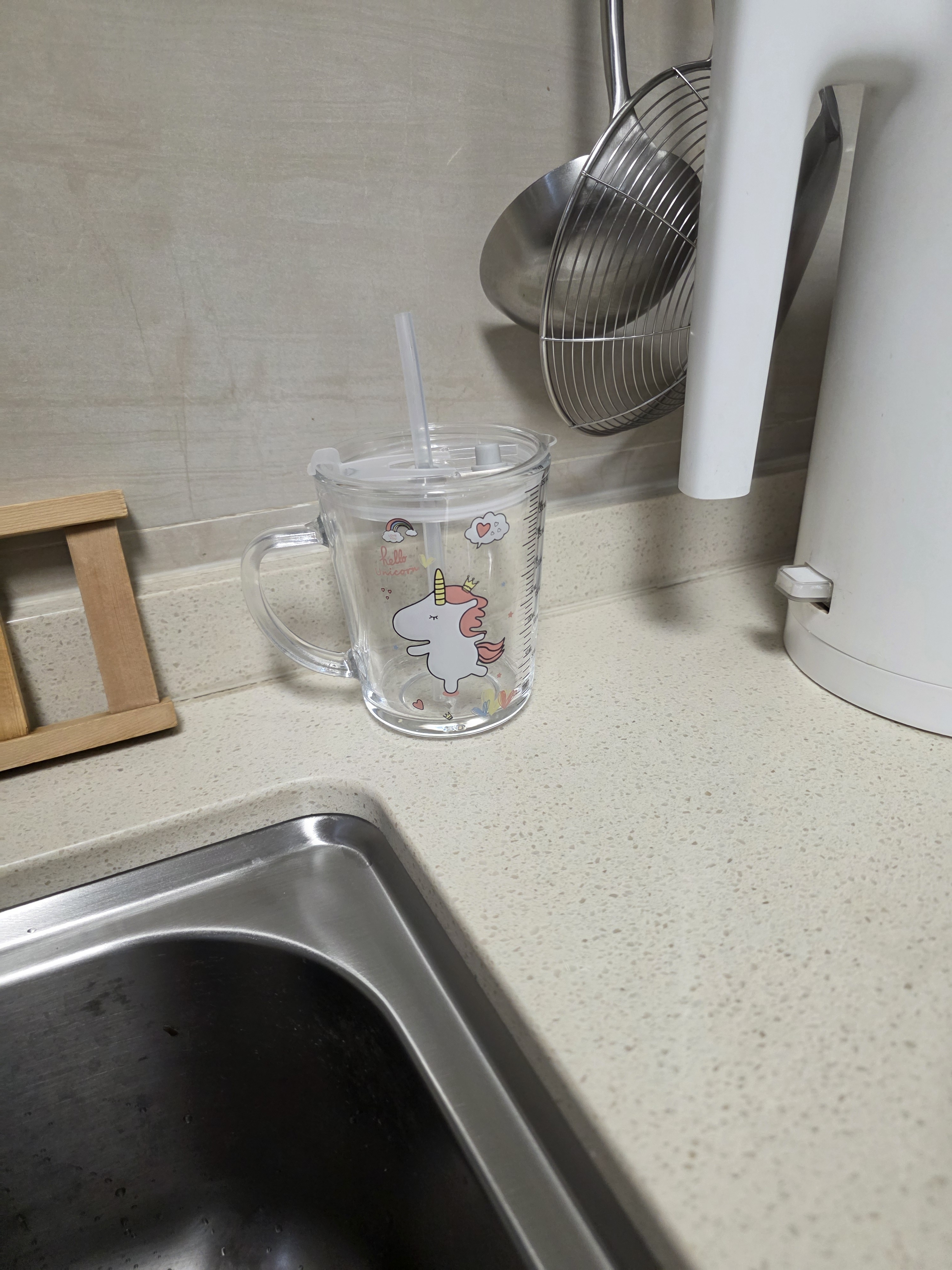 COOKSS儿童牛奶杯玻璃杯家用饮水杯带刻度吸管水杯宝宝冲泡奶粉杯独角兽 实拍图