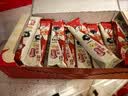 雀巢脆脆鲨牛奶味巧克力夹心威化饼干24条446.4g休闲零食充饥饱腹 实拍图