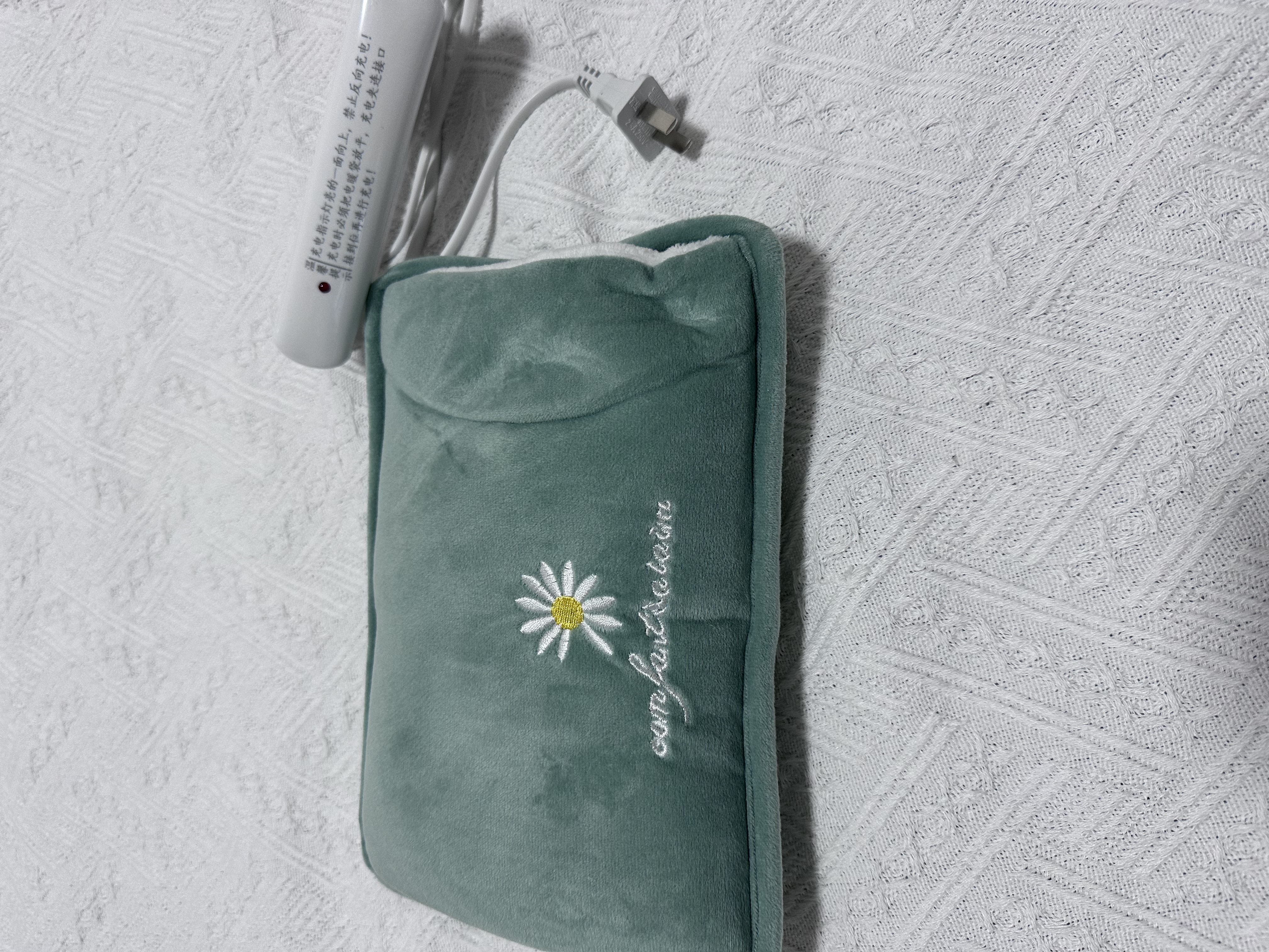 赛亿 SHINEE热水袋充电暖手宝暖水袋暖宝宝双插手防爆加厚暖脚暖肚子热敷神器 实拍图