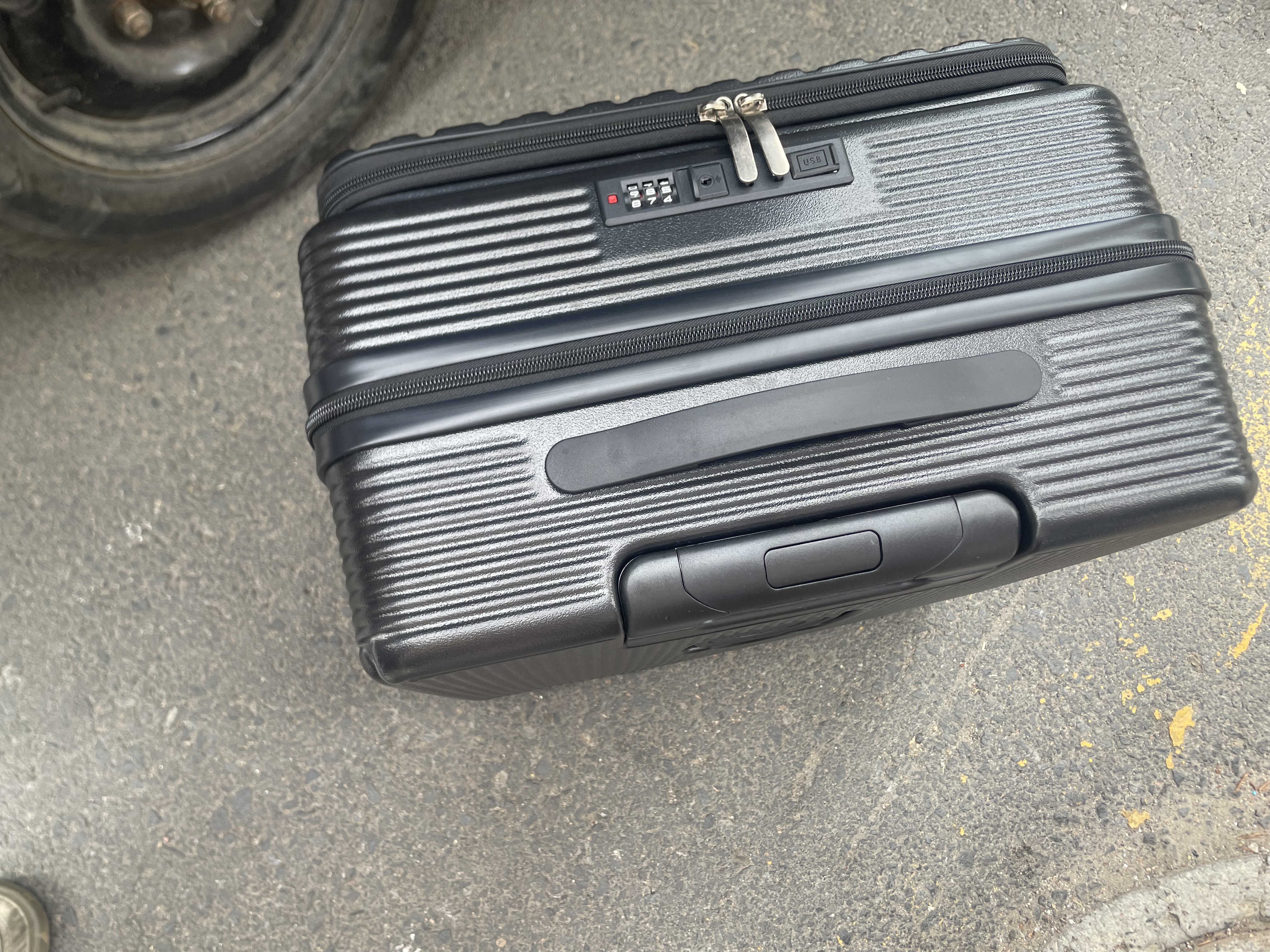 奕旅行李箱拉杆箱前开盖小型登机箱深仓旅行密码箱可上飞机皮箱子轻便 石黑【多功能-大容量深仓】 20英寸 支持登机+破损换新 实拍图