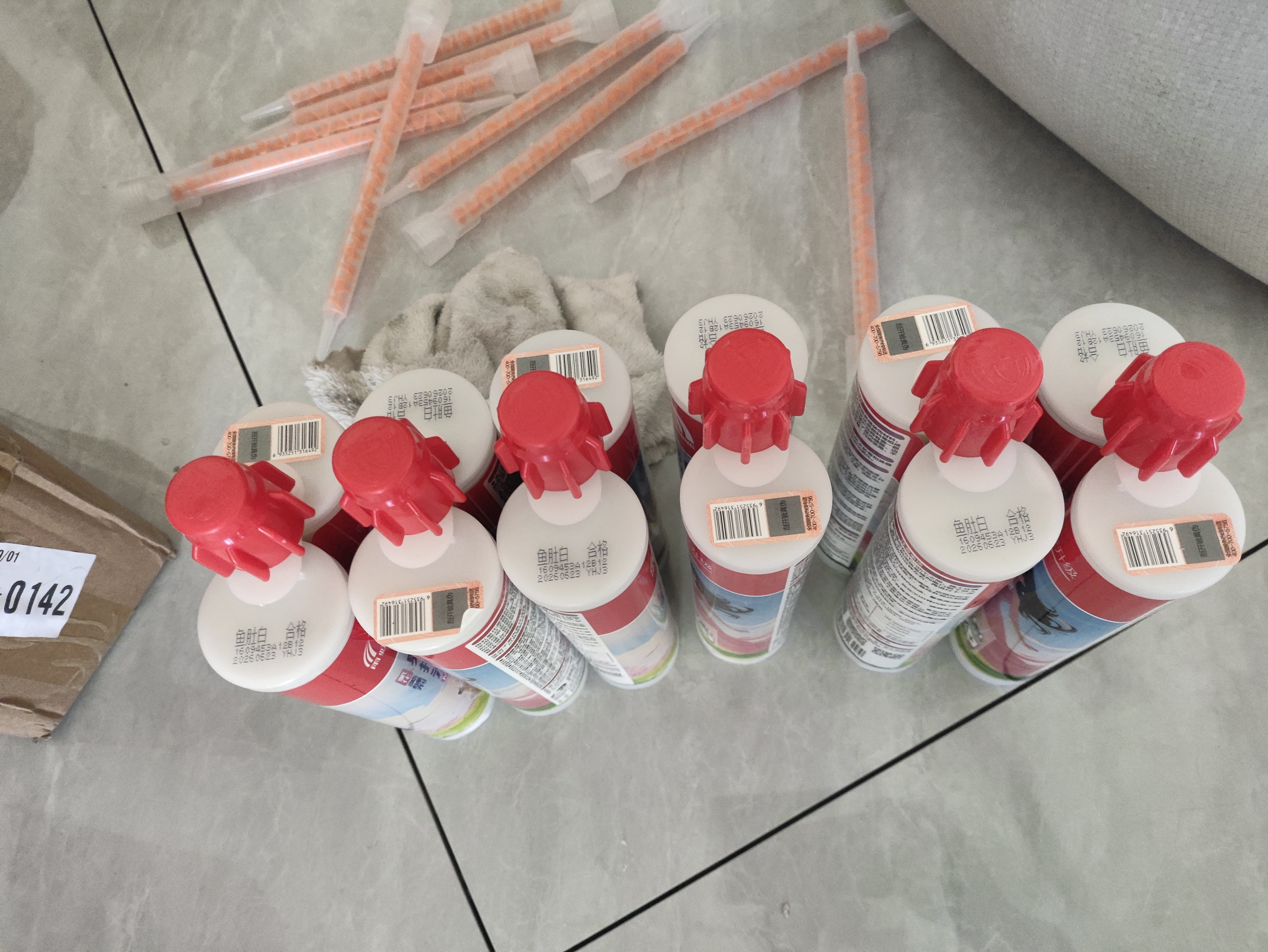 雨虹防水防霉耐黄变美缝剂十大品牌瓷地砖美缝胶防水勾缝填缝剂 鱼肚白 实拍图