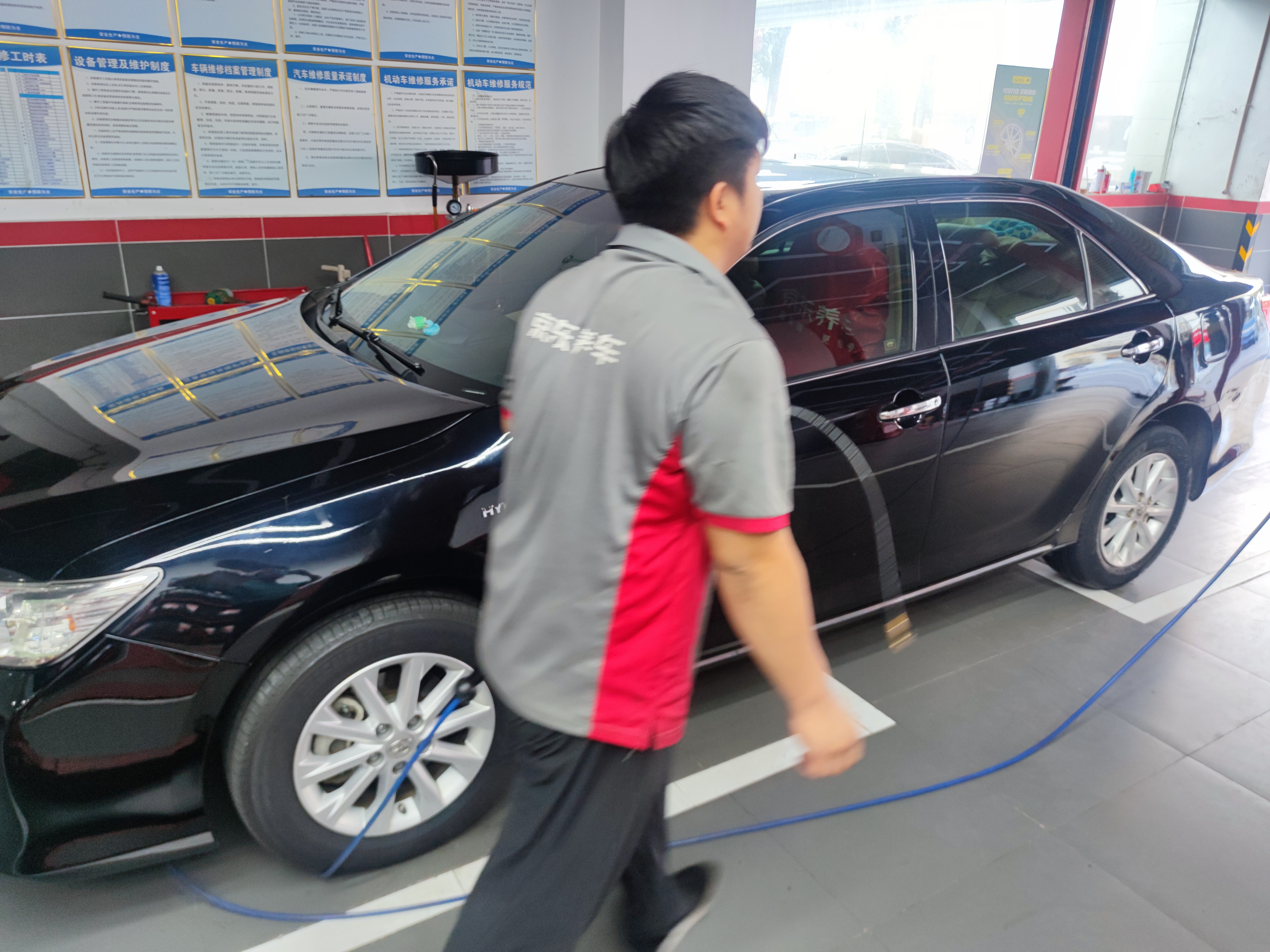米其林（MICHELIN）【爆款清仓】汽车轮胎 215/60R16 95H 耐越 适配天籁/帕萨特/XRV 实拍图