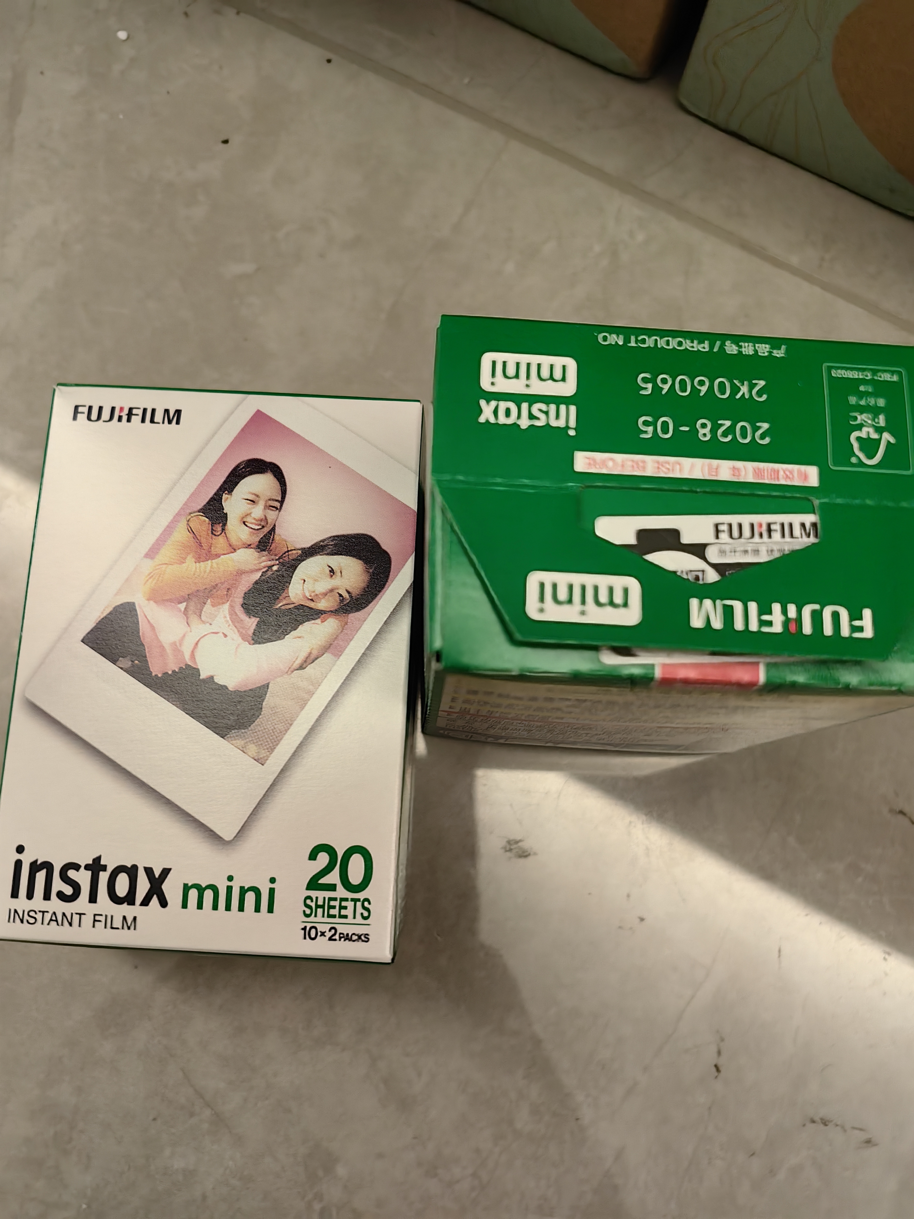 INSTAX富士instax立拍立得 mini相纸 白边双包20张(适用miniSE/11/12/40/90/LiPlay/EVO/Link3) 实拍图