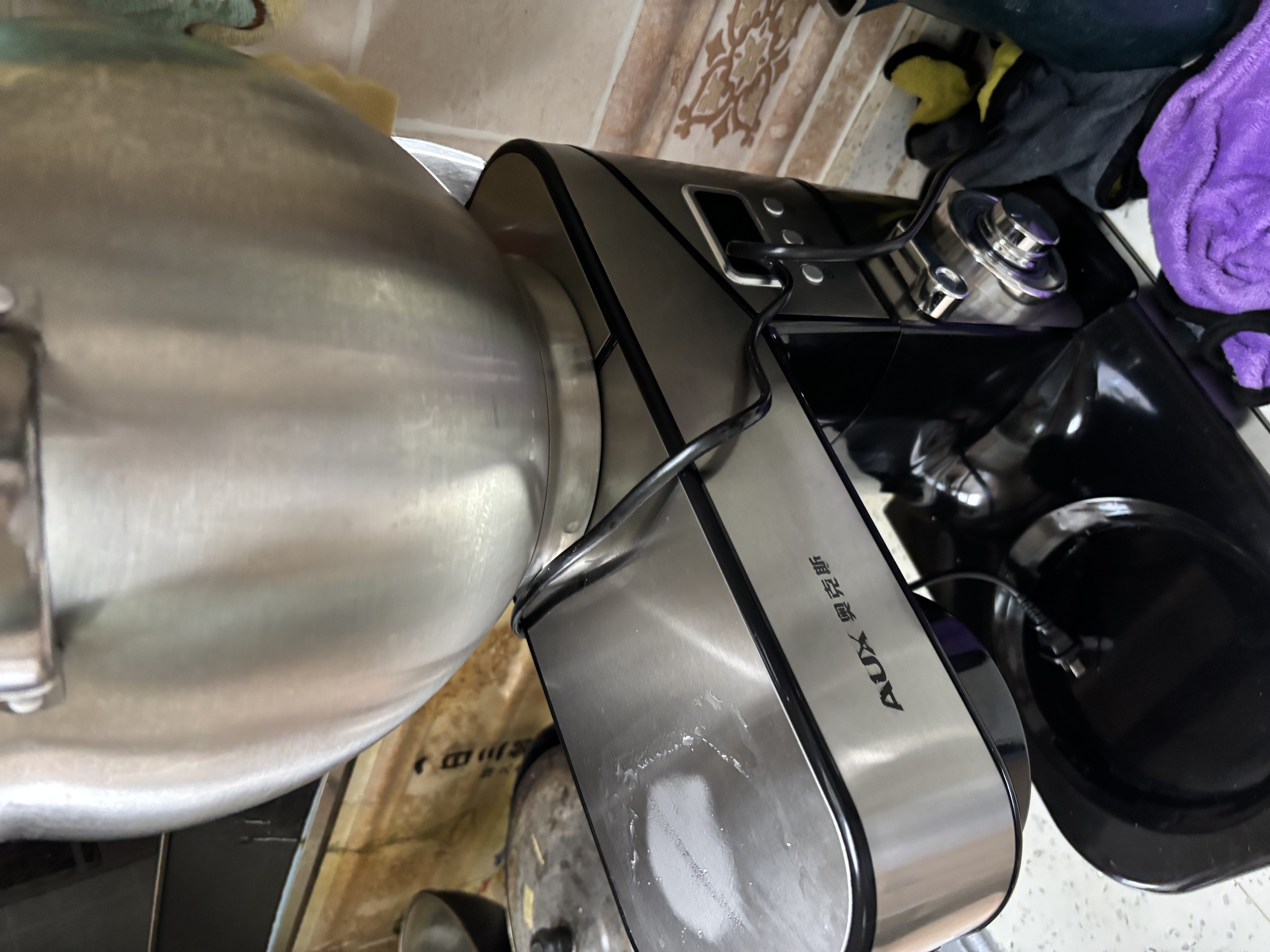 奥克斯（AUX）厨师机家用智能和面机定时免看管揉面机10L多功能可商用打蛋器2000W搅拌机SC-623EC 实拍图