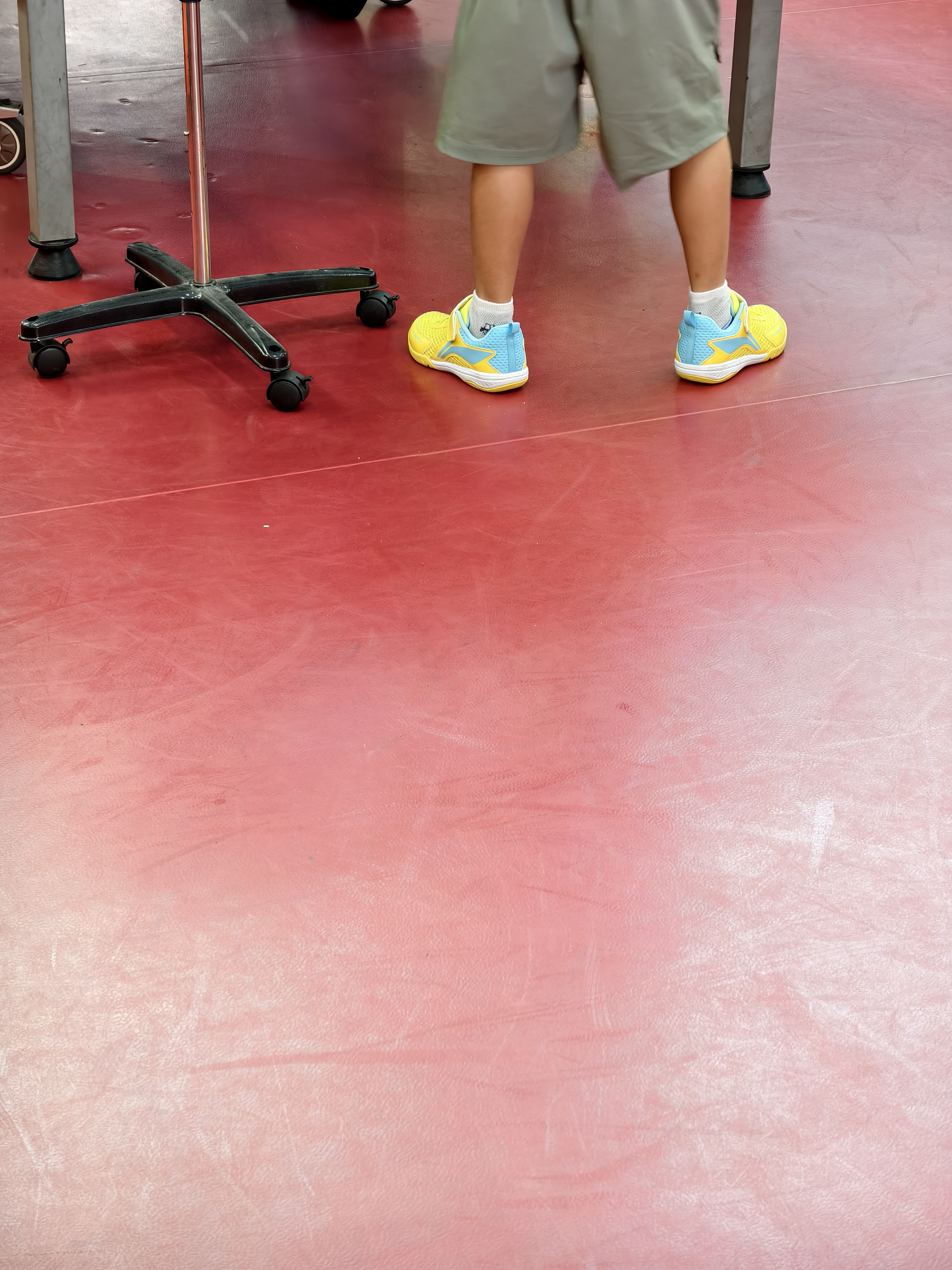 李宁（LI-NING）儿童乒乓球鞋麒麟3.0童鞋专业训练防滑羽毛球鞋运动鞋男女 32  实拍图