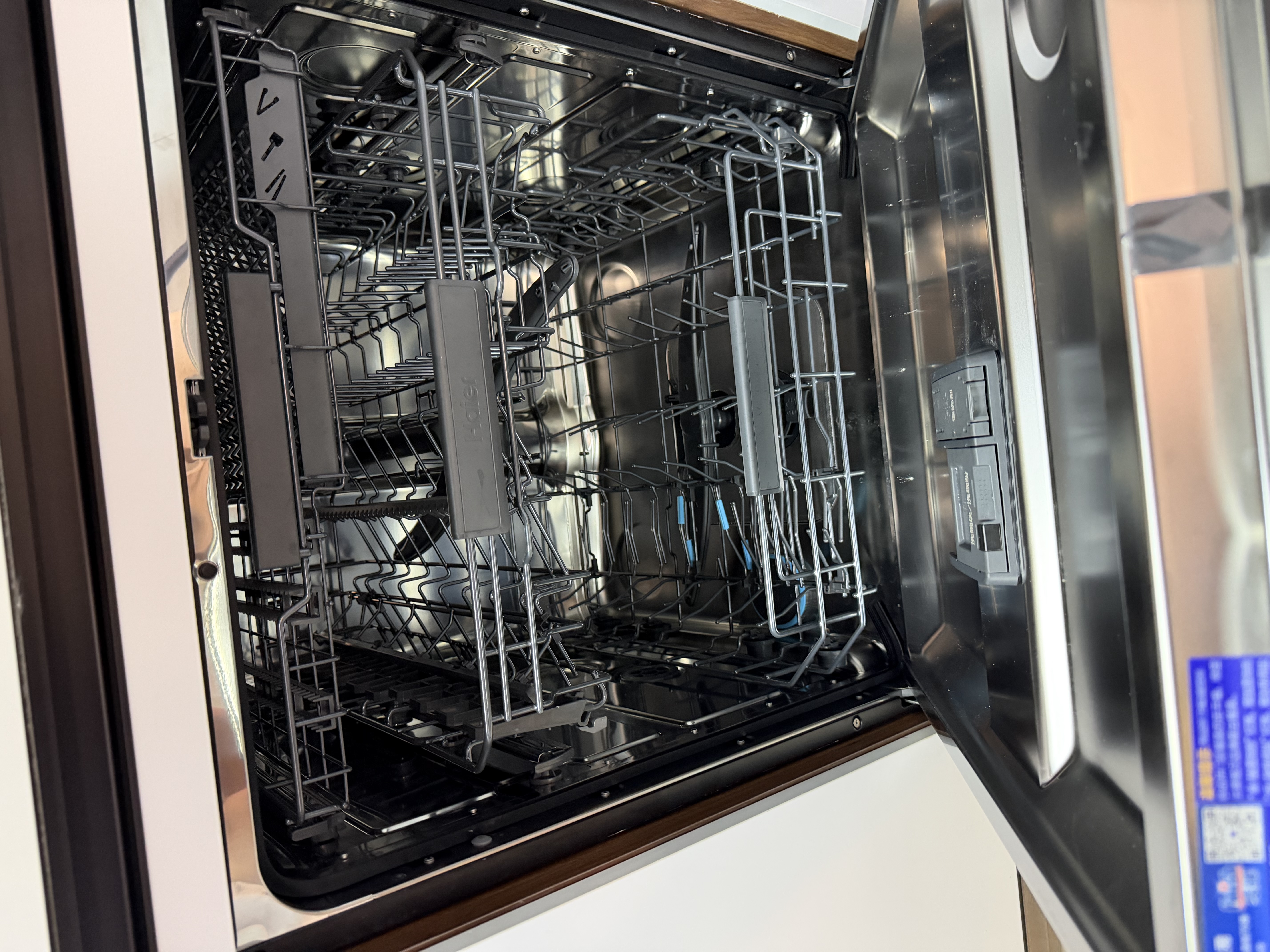 海尔（Haier）22套大容量嵌入式洗碗机家用L5PRO独嵌两用 新国标一级水效 独立式分区洗 一键单消毒 洗消烘一体 【嵌入安装】大22套真三层丨UV单消毒 实拍图