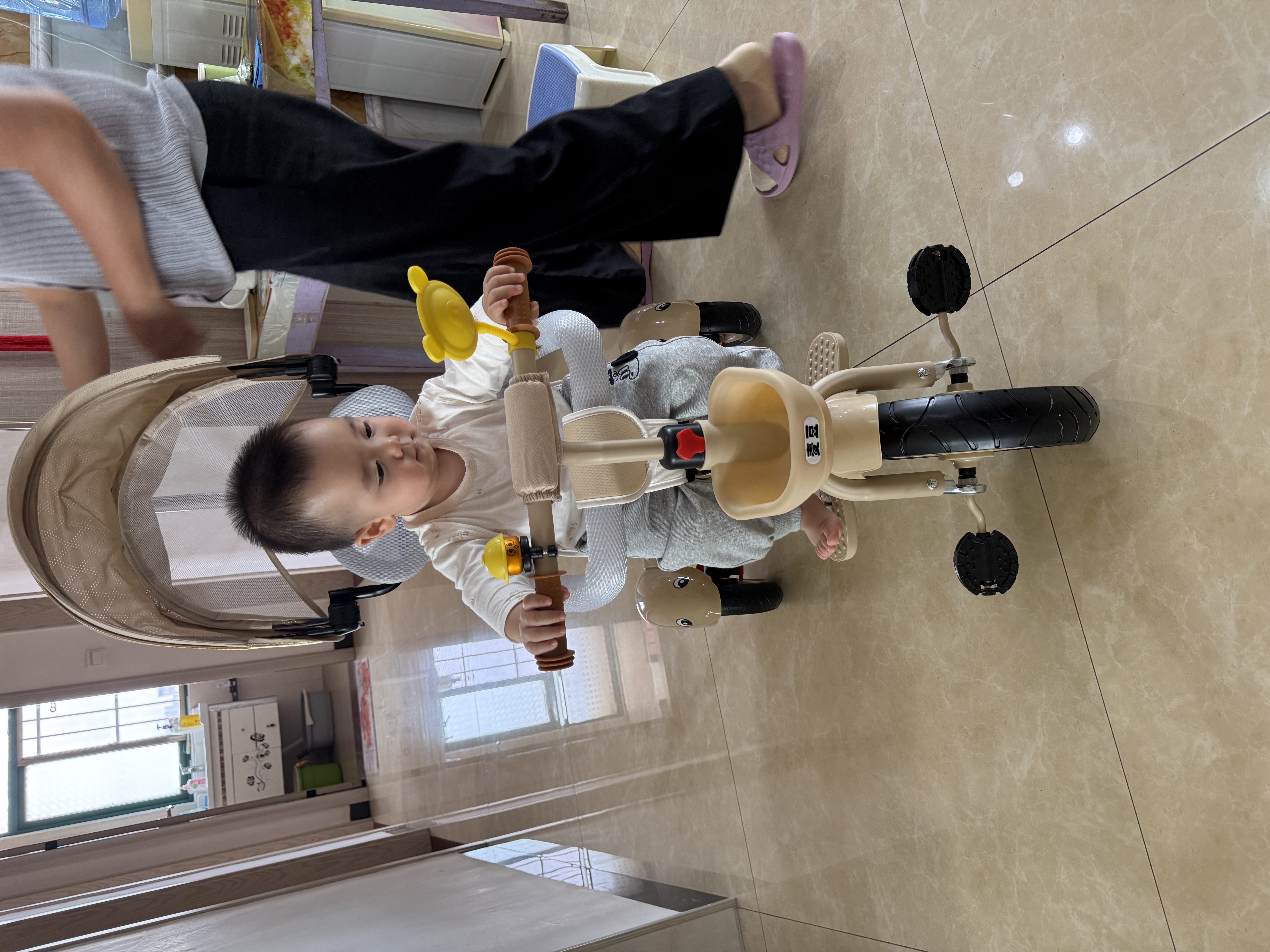 儿童三轮车婴儿手推车幼儿脚踏车1-3-5岁小孩童车自行车 香槟色 钛空轮 全蓬款 实拍图