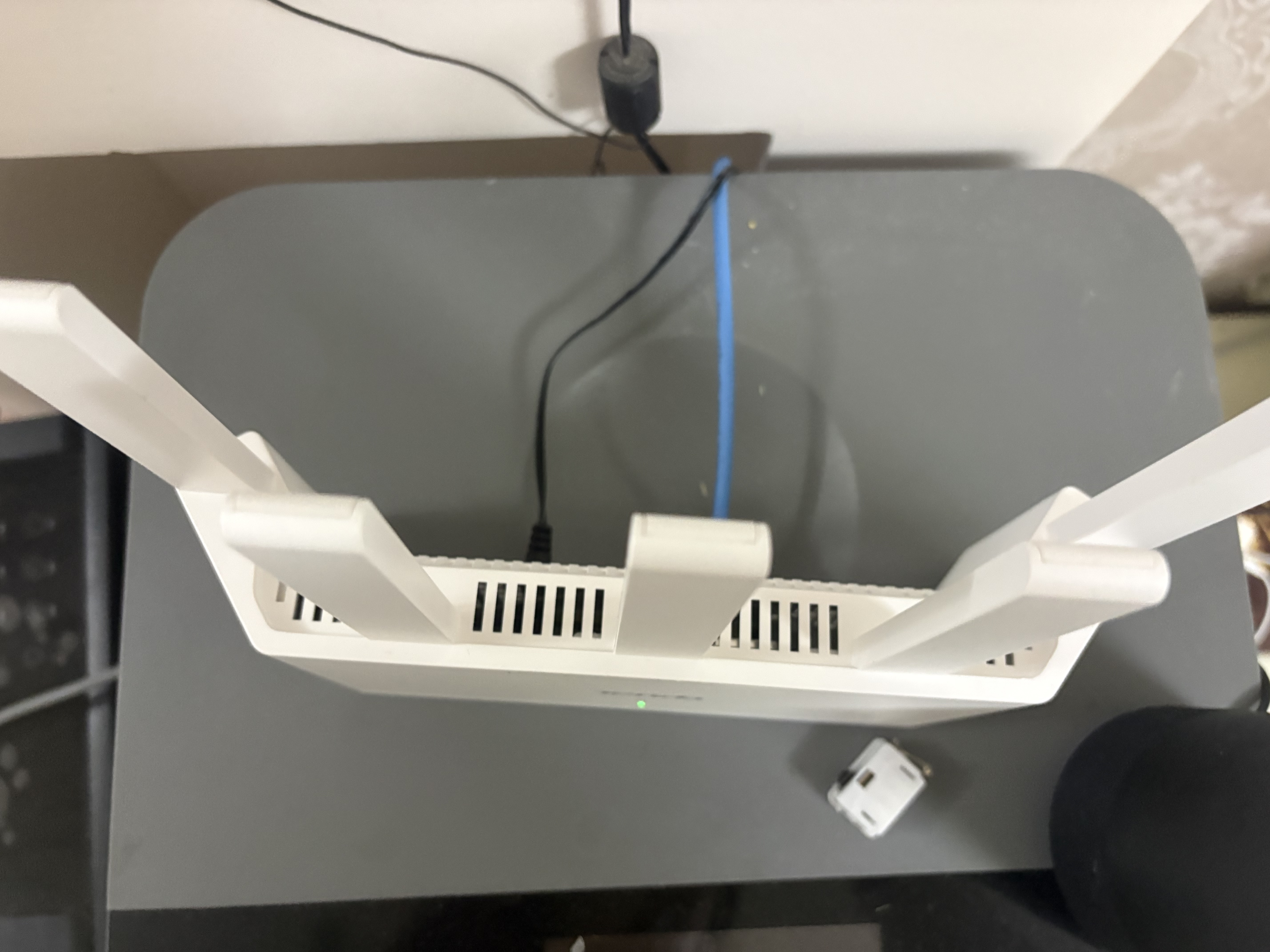 Tenda腾达路由器WiFi7【京东独家】无线千兆穿墙王信号放大器增强家用全屋2.5g网口云霄BE3600立式 实拍图