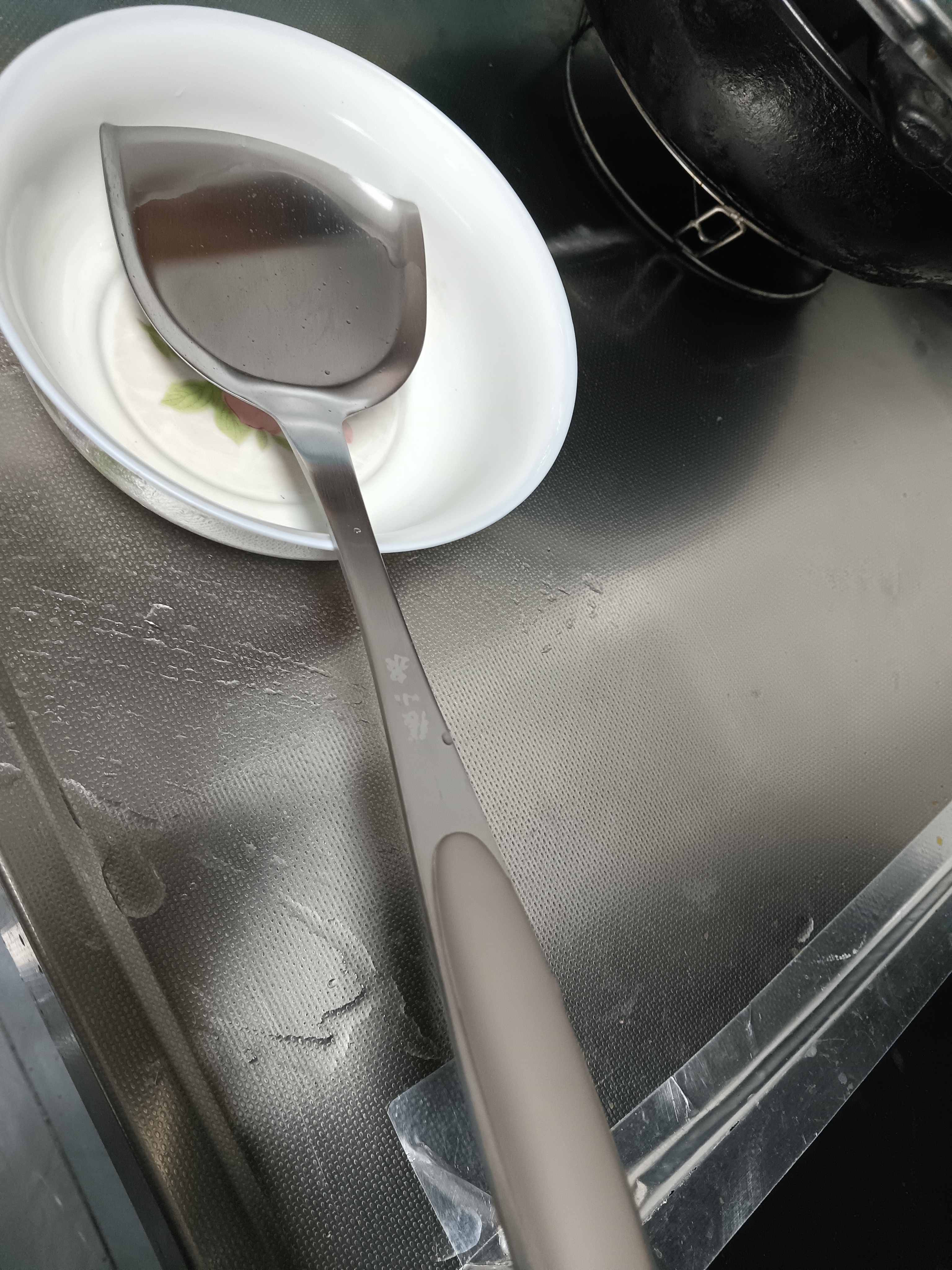 张小泉精铁旋压防烫无涂层全灶具通用炒锅铁锅炒菜锅32cm含可视化锅盖 实拍图