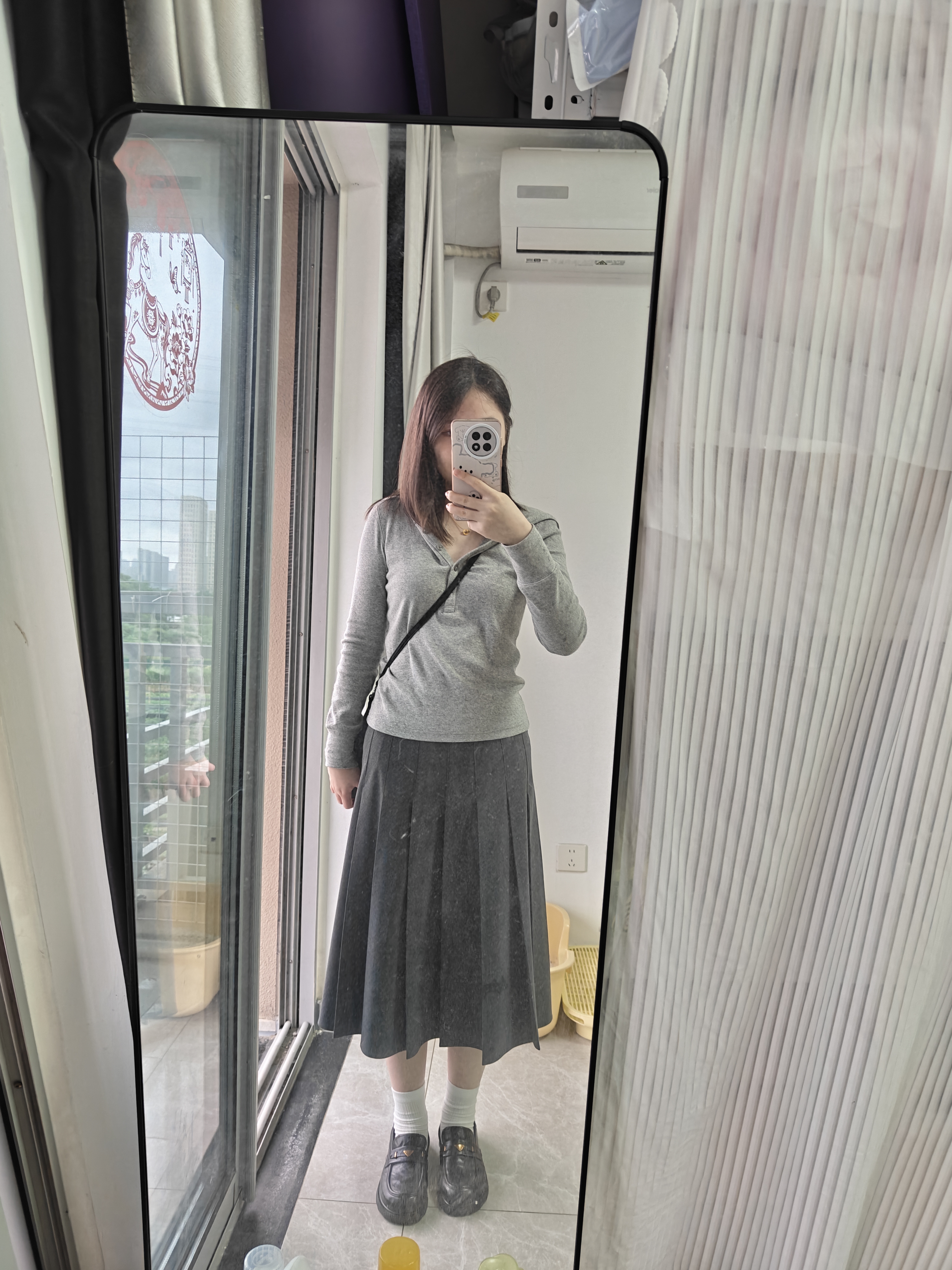 优衣库宽褶中裙女装/半身裙裙子488364 490693 490693/08深灰色 XS 实拍图