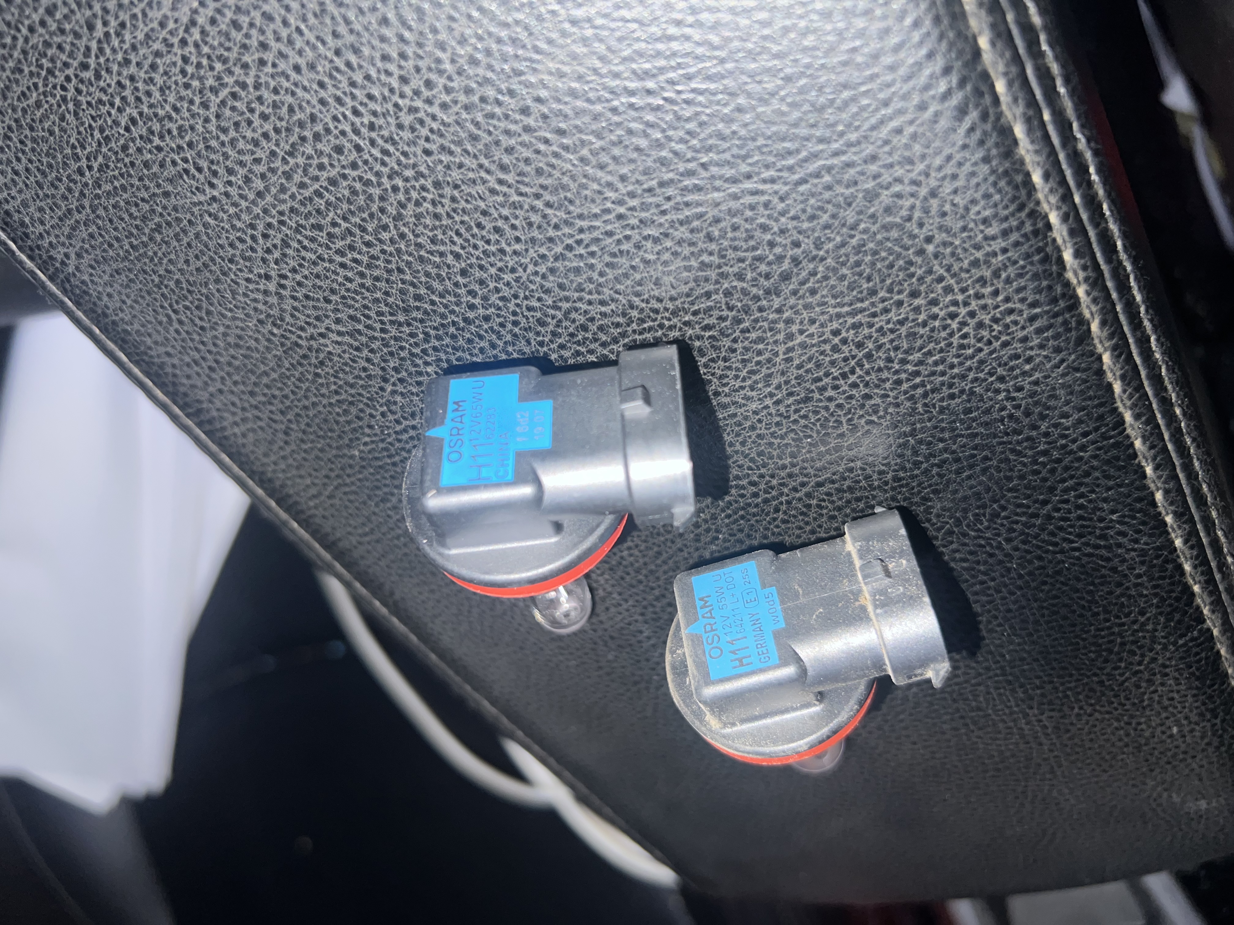 欧司朗（OSRAM）远亮型卤素灯SUP升级款汽车大灯远光灯近光灯 H11 12V 65W 单只 实拍图