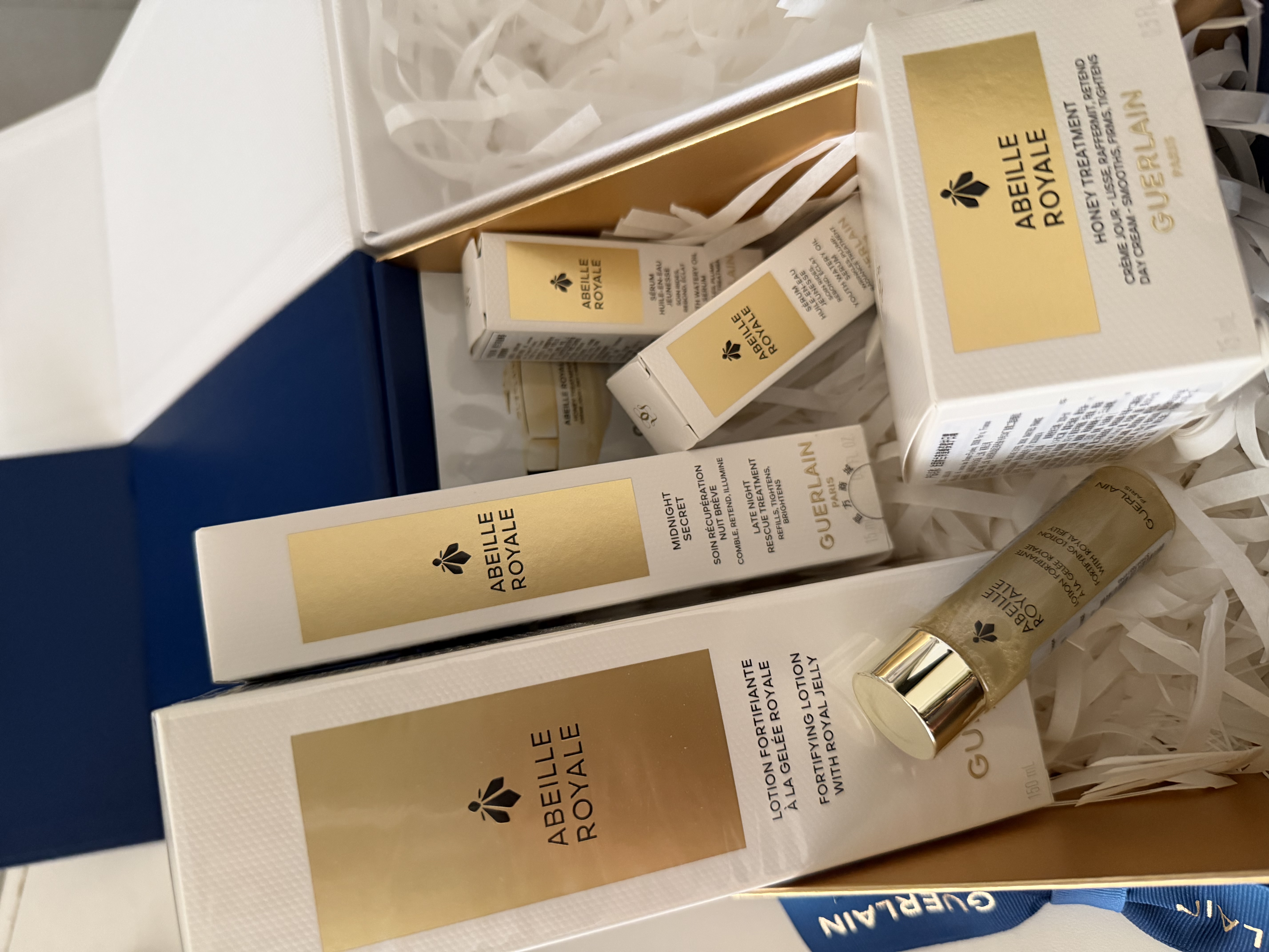 娇兰（Guerlain）帝皇蜂姿蜜润精粹液150ml补水保湿护肤品礼盒套装生日礼物送女友 实拍图