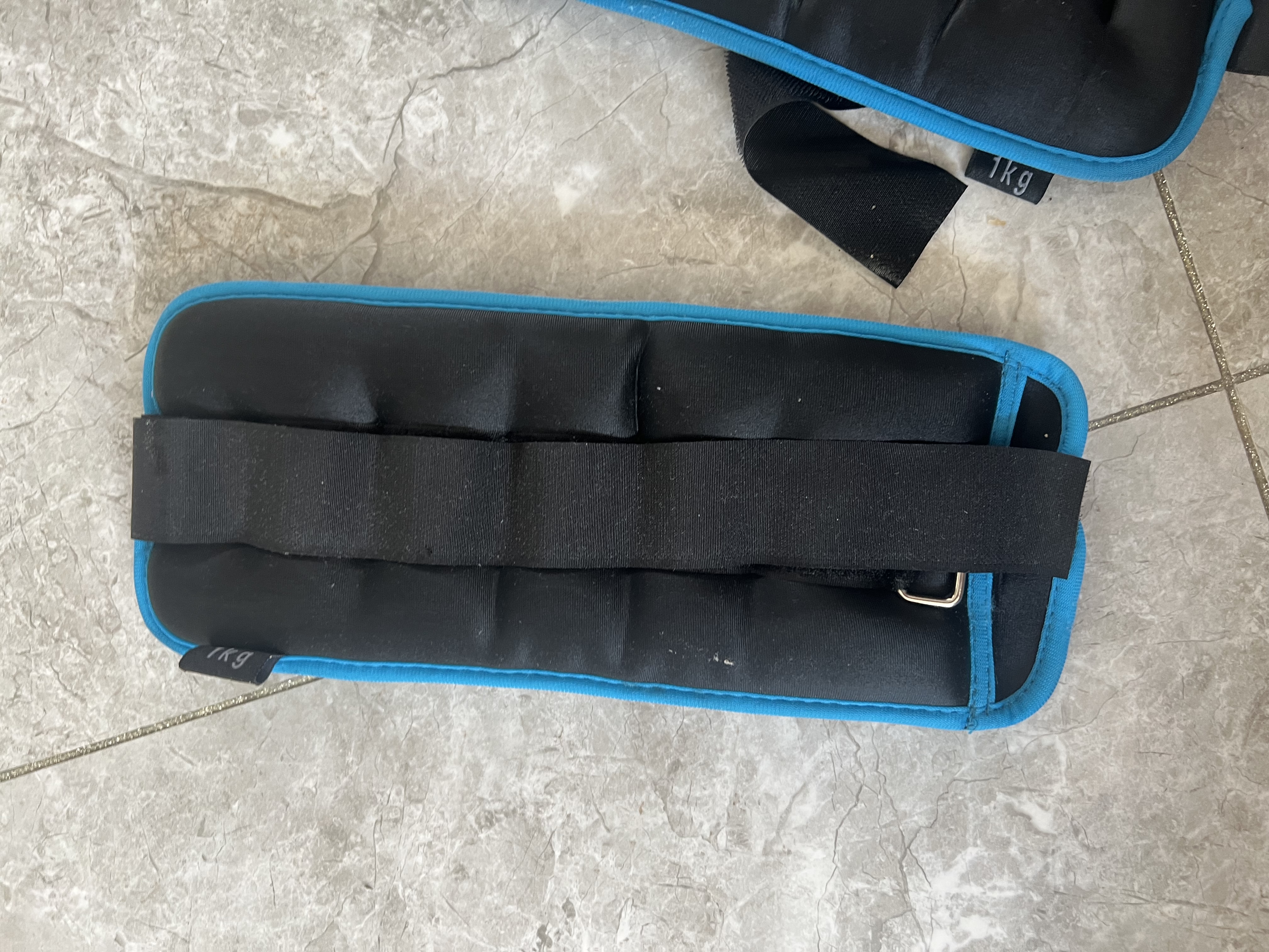 Ma fitness绑腿沙袋康复训练负重脚环配重1kg手脚通用腿部脚裸抗阻力铁砂袋 一对装2kg，单只1kg 实拍图
