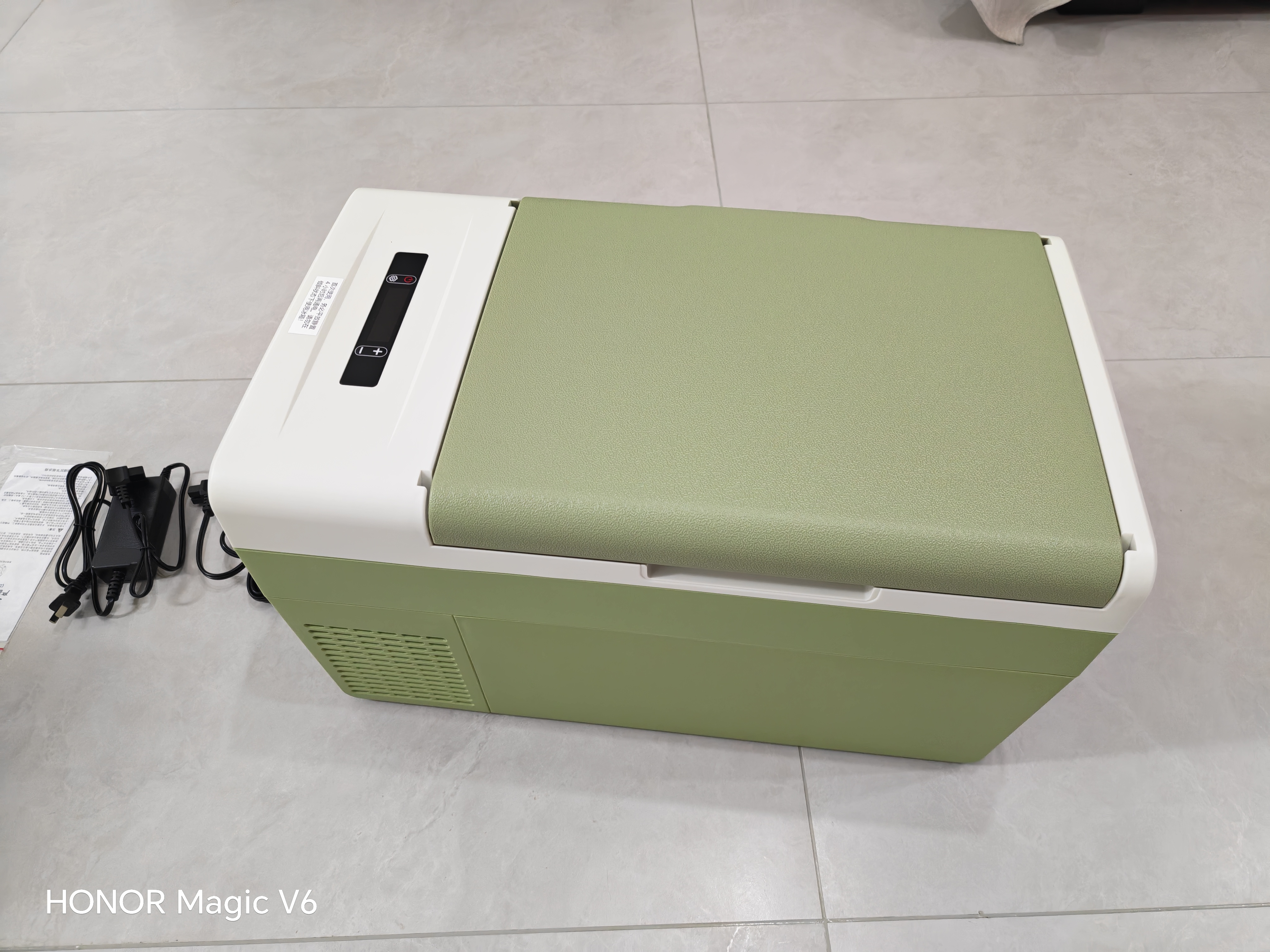 英得尔车载冰箱压缩机20L低噪音(≤35分贝)车家两用12V24v/220v S20绿 实拍图