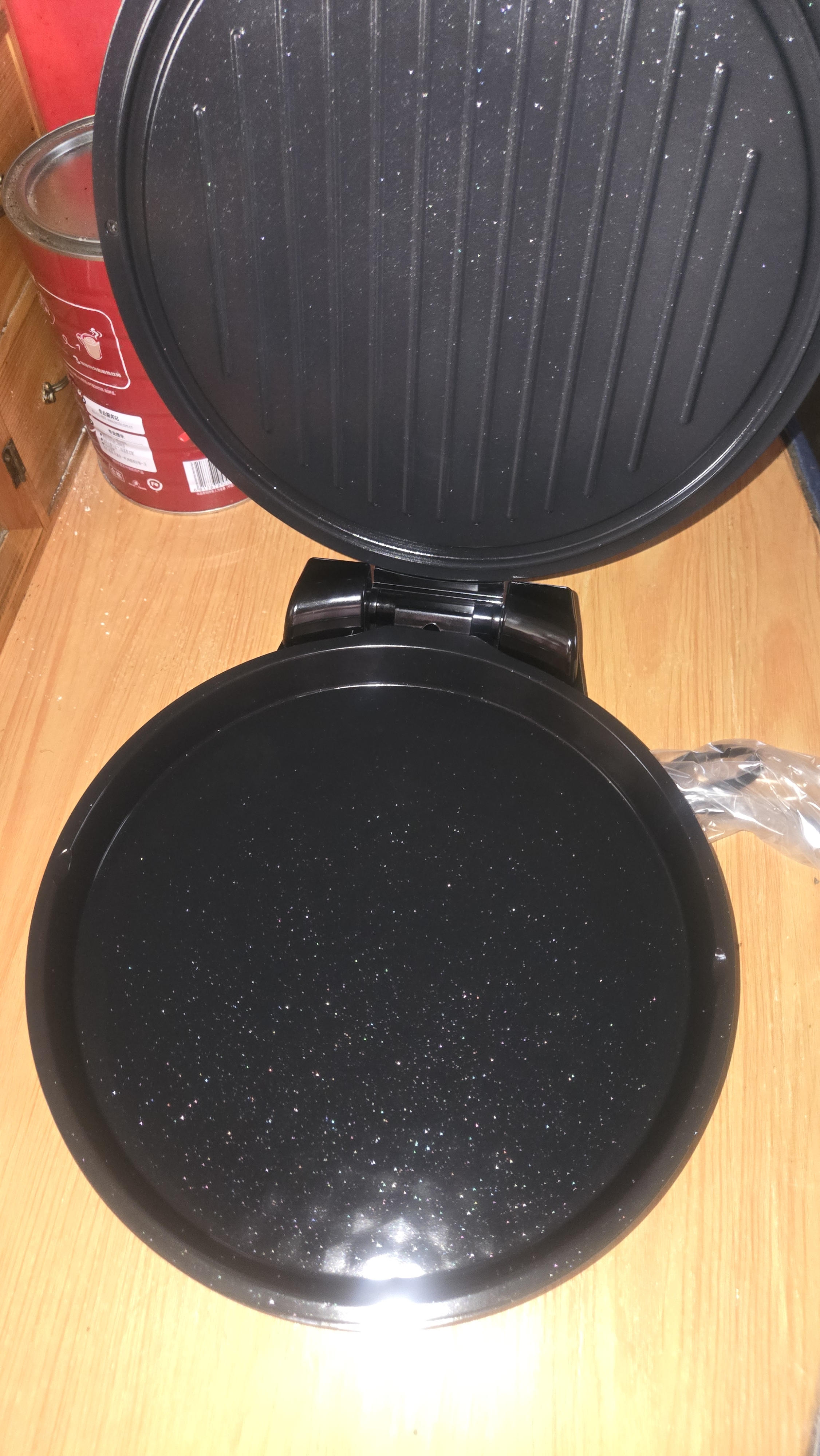 九阳（Joyoung）0氟家用电饼铛 三明治机早餐机1500W大火力煎烤机烙饼机双面加热悬浮设计 30K09 实拍图