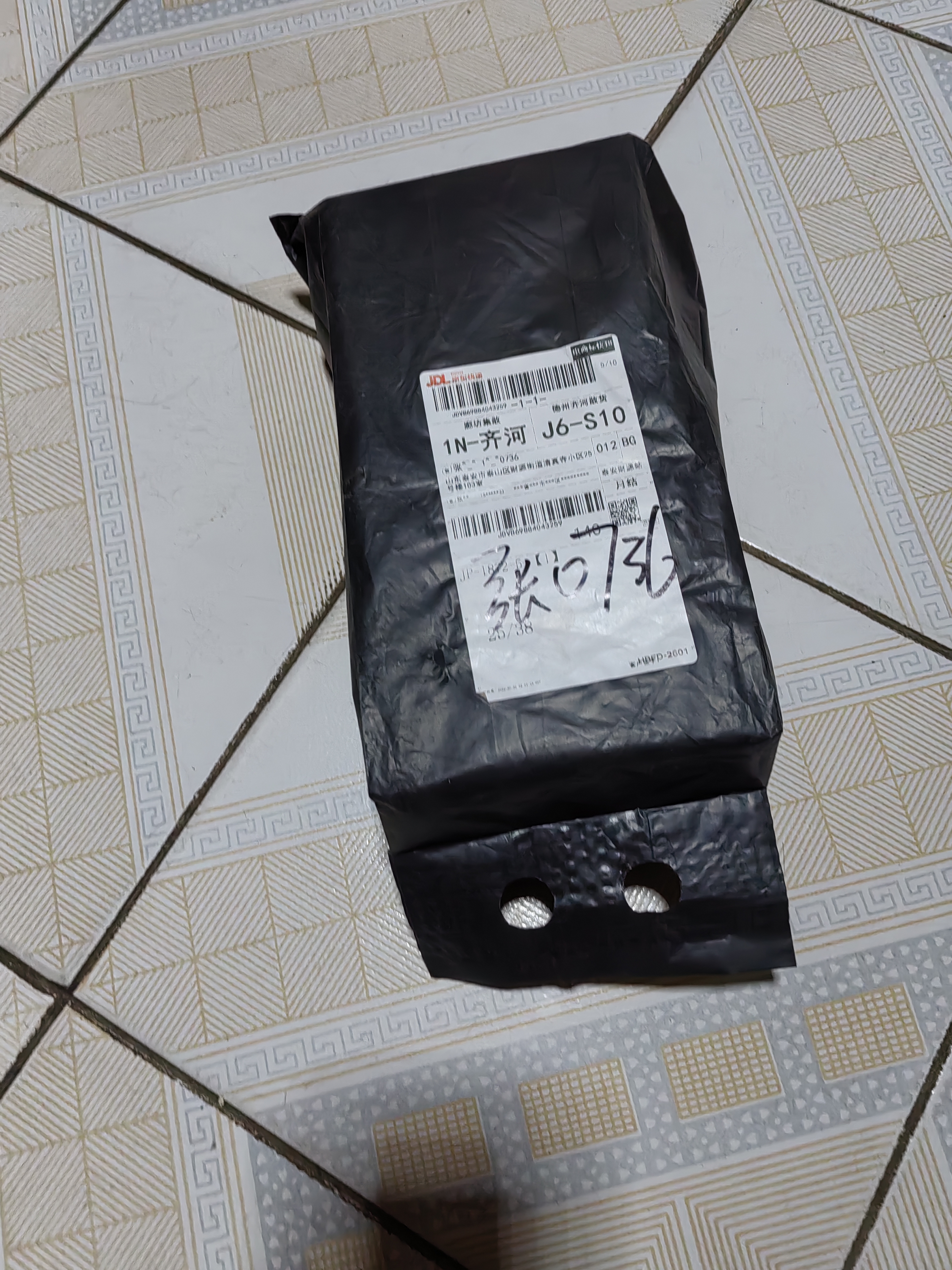 随机包装 便携餐巾纸原木卫生纸面巾纸家用抽纸餐巾纸 约40抽/包 纸巾促销款5包 实拍图