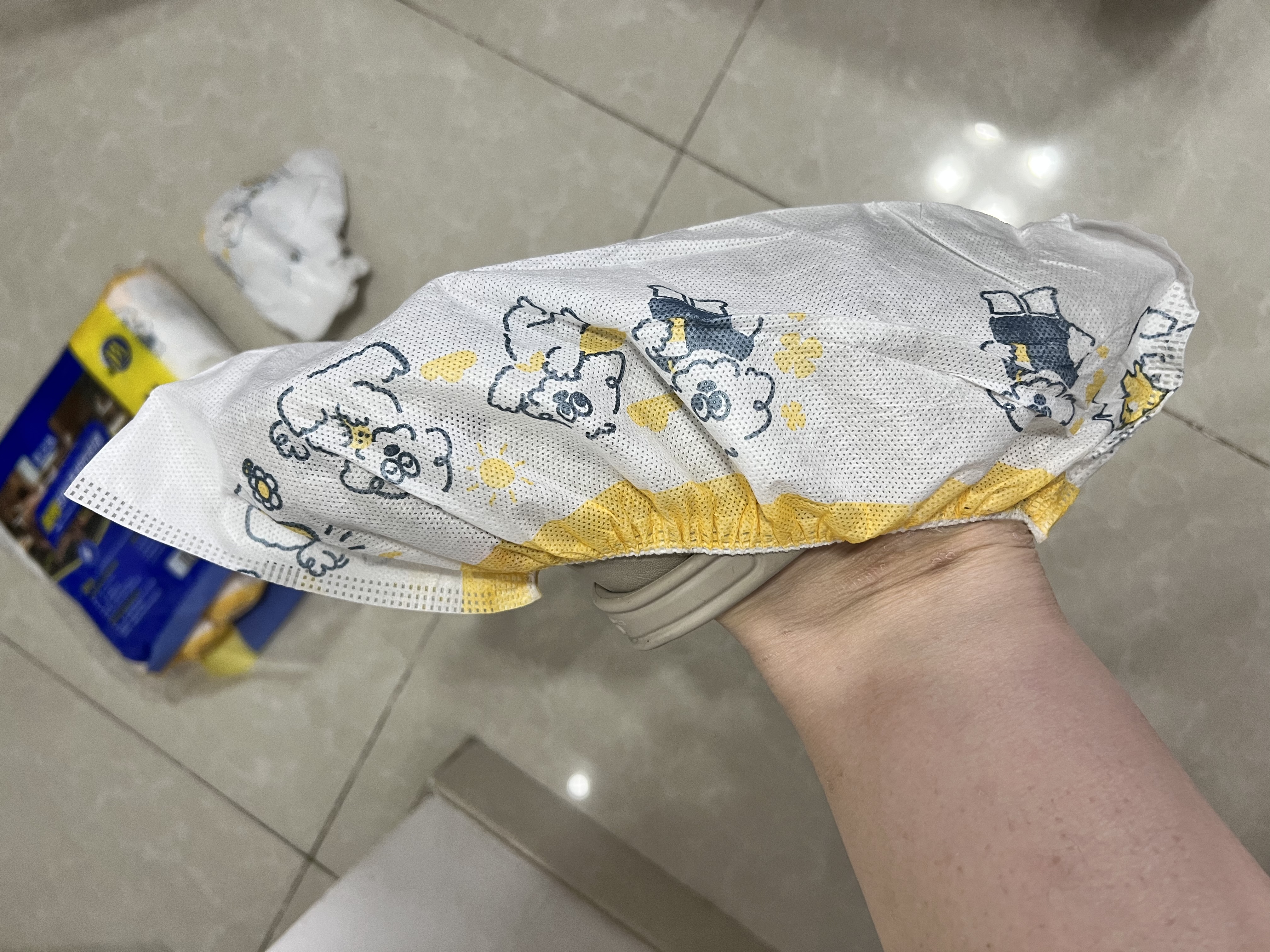 宜之选无纺布加厚印花鞋套120只一次性家用机房车间儿童防尘防滑鞋套 实拍图