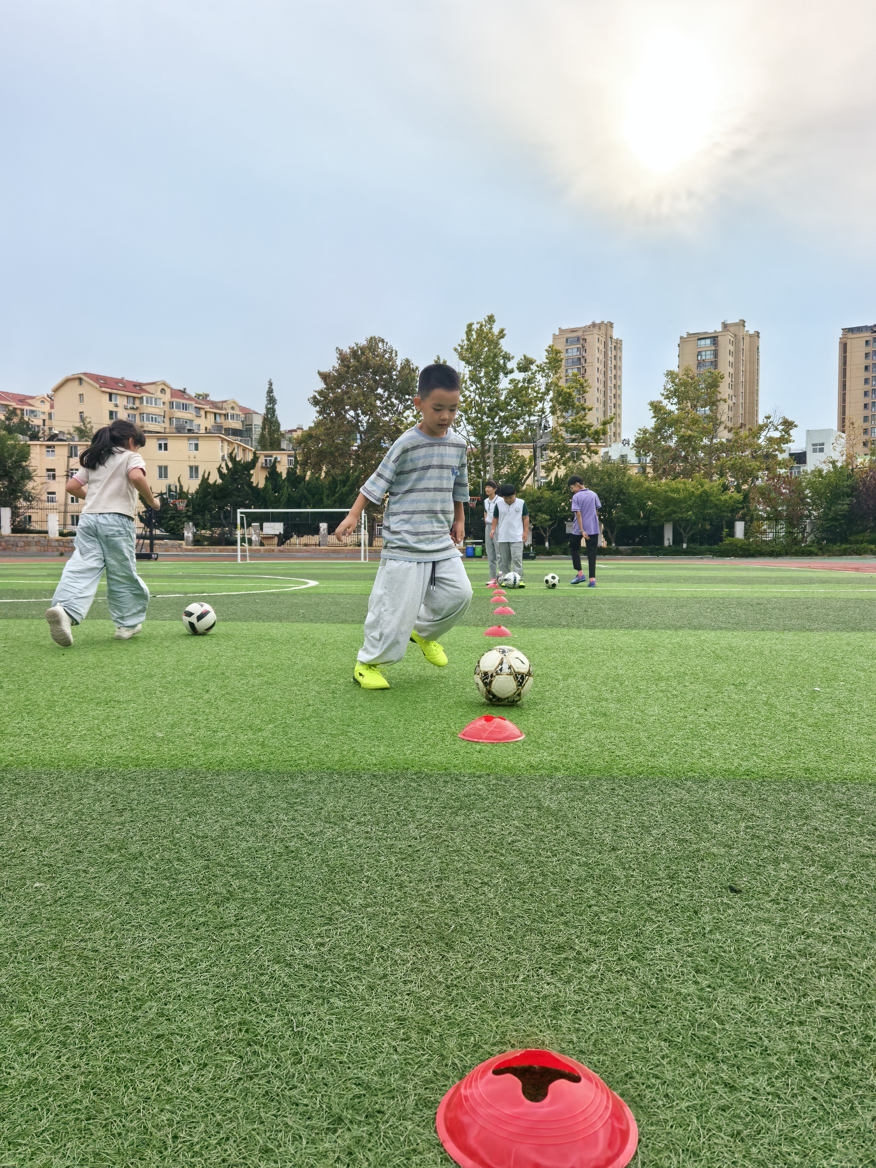 李宁（LI-NING）足球鞋男TF碎钉人造草成人青少年儿童比赛专业训练夏季透气球鞋 实拍图